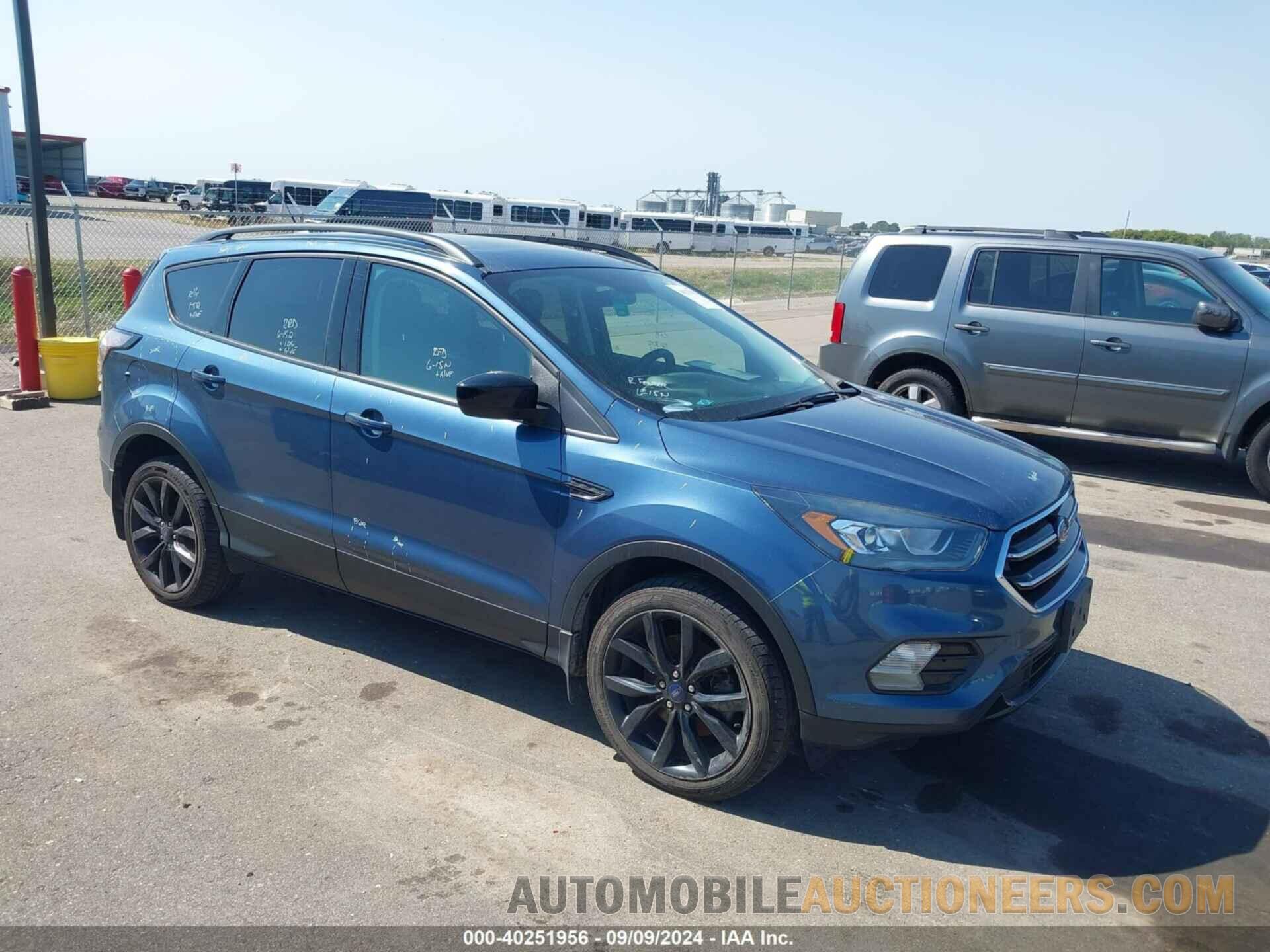 1FMCU9GD4JUC70241 FORD ESCAPE 2018