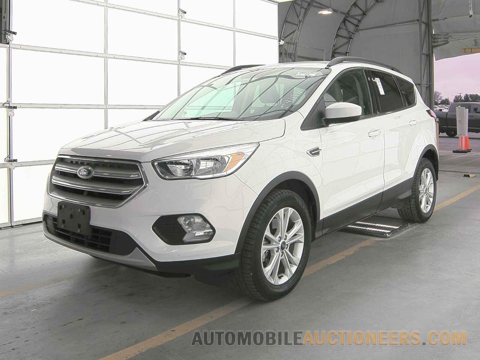 1FMCU9GD4JUC87525 Ford Escape 2018