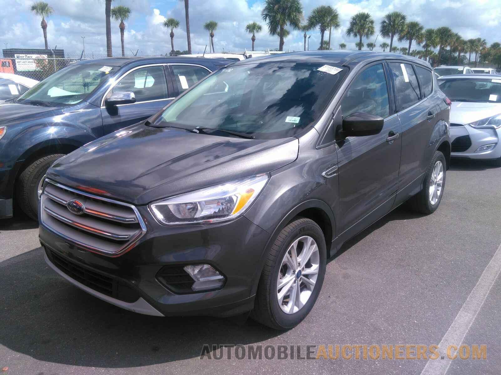 1FMCU9GD4KUA47831 Ford Escape 2019