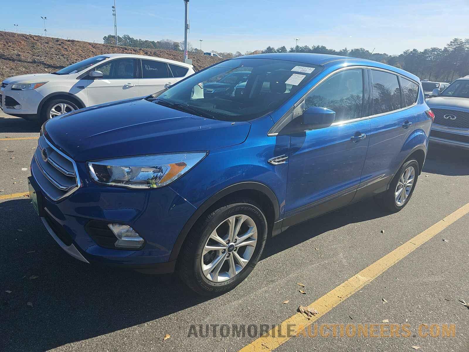 1FMCU9GD4KUA51216 Ford Escape 2019