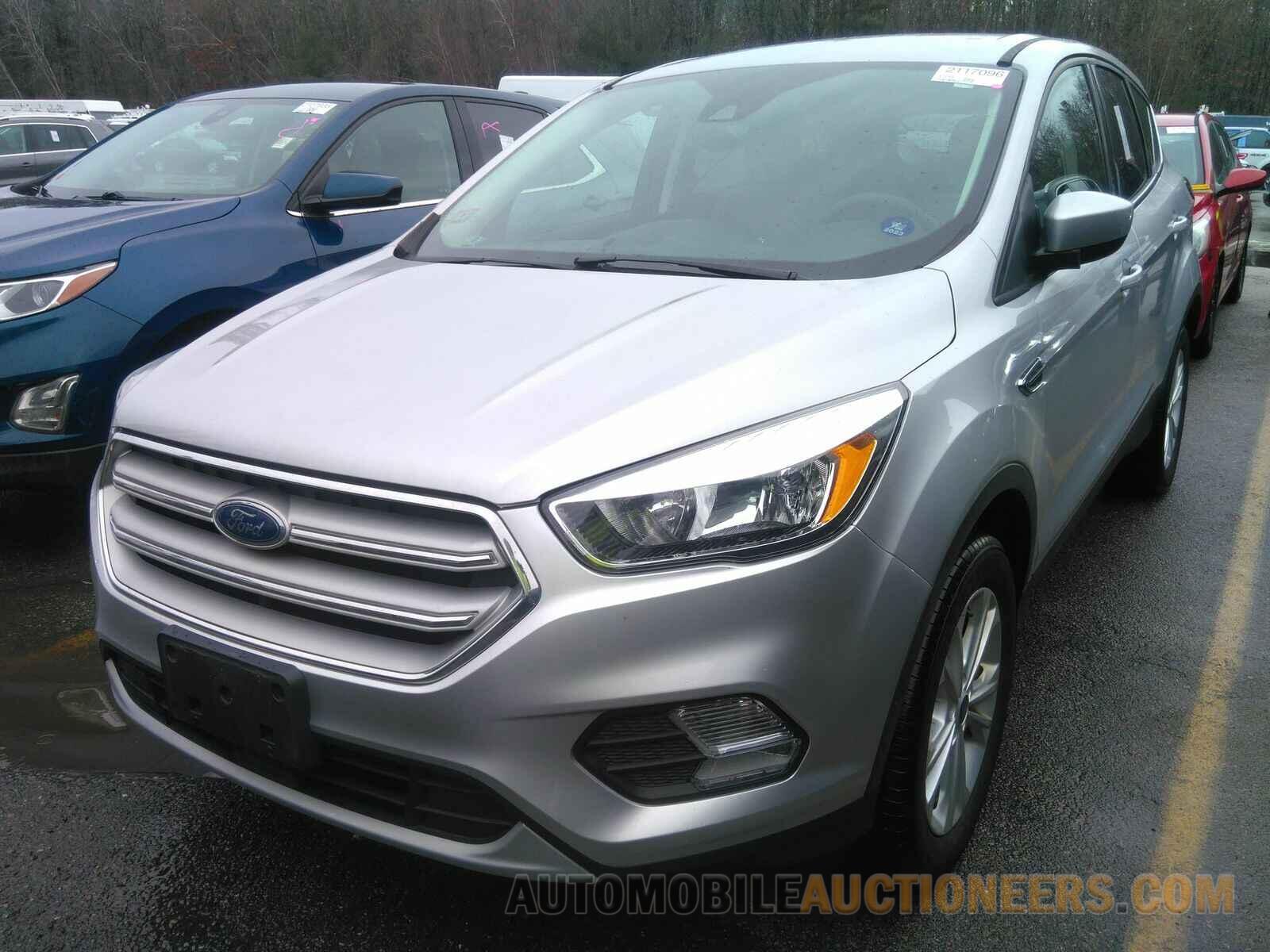 1FMCU9GD4KUB11561 Ford Escape 2019