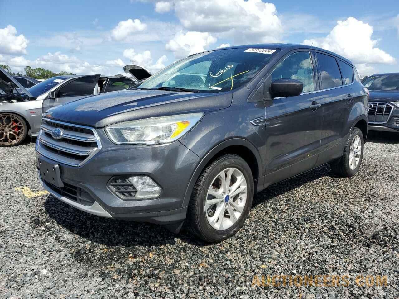 1FMCU9GD5HUA62556 FORD ESCAPE 2017