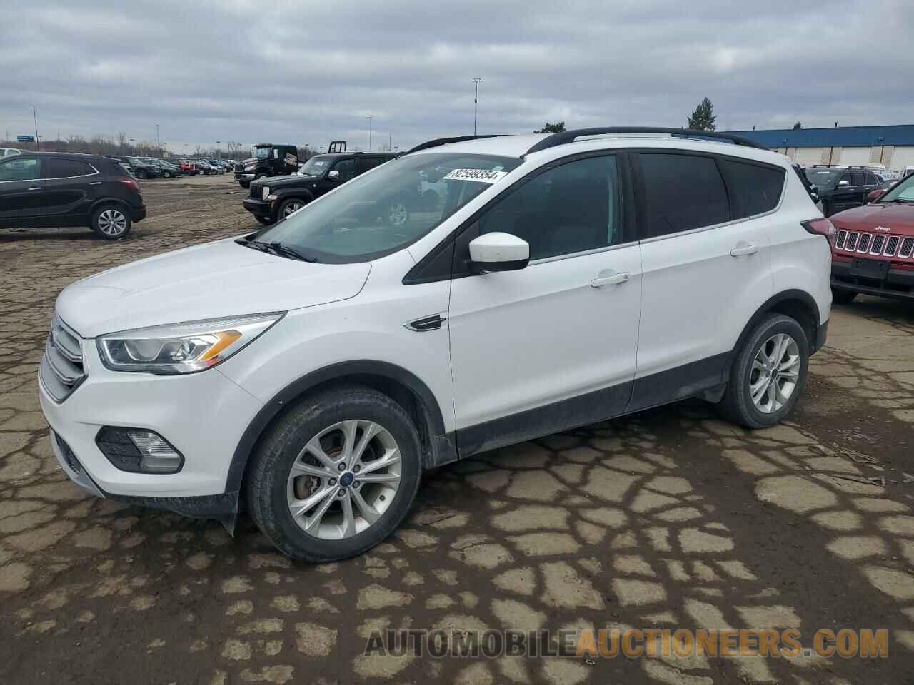 1FMCU9GD5HUA92138 FORD ESCAPE 2017