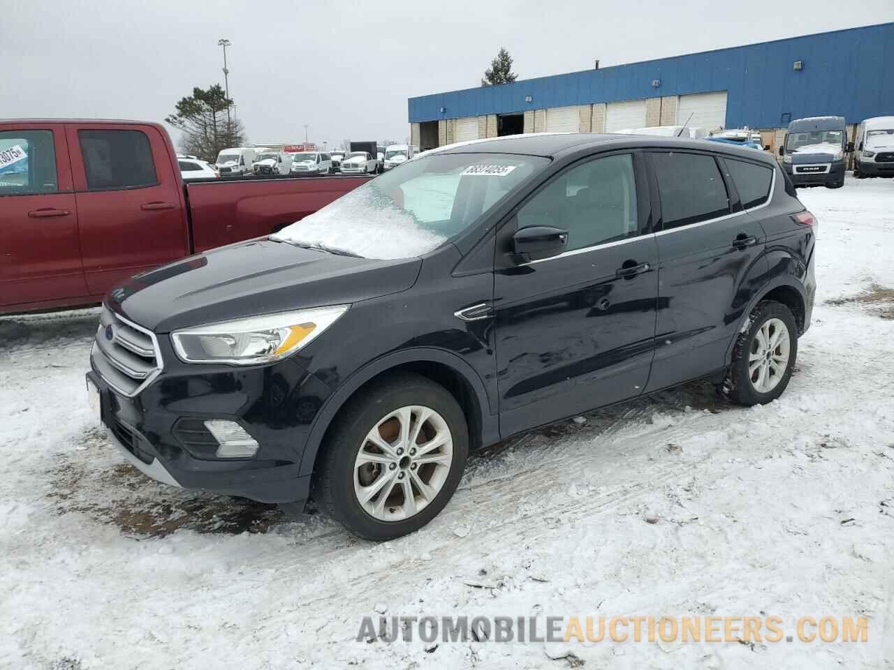 1FMCU9GD5HUB30256 FORD ESCAPE 2017