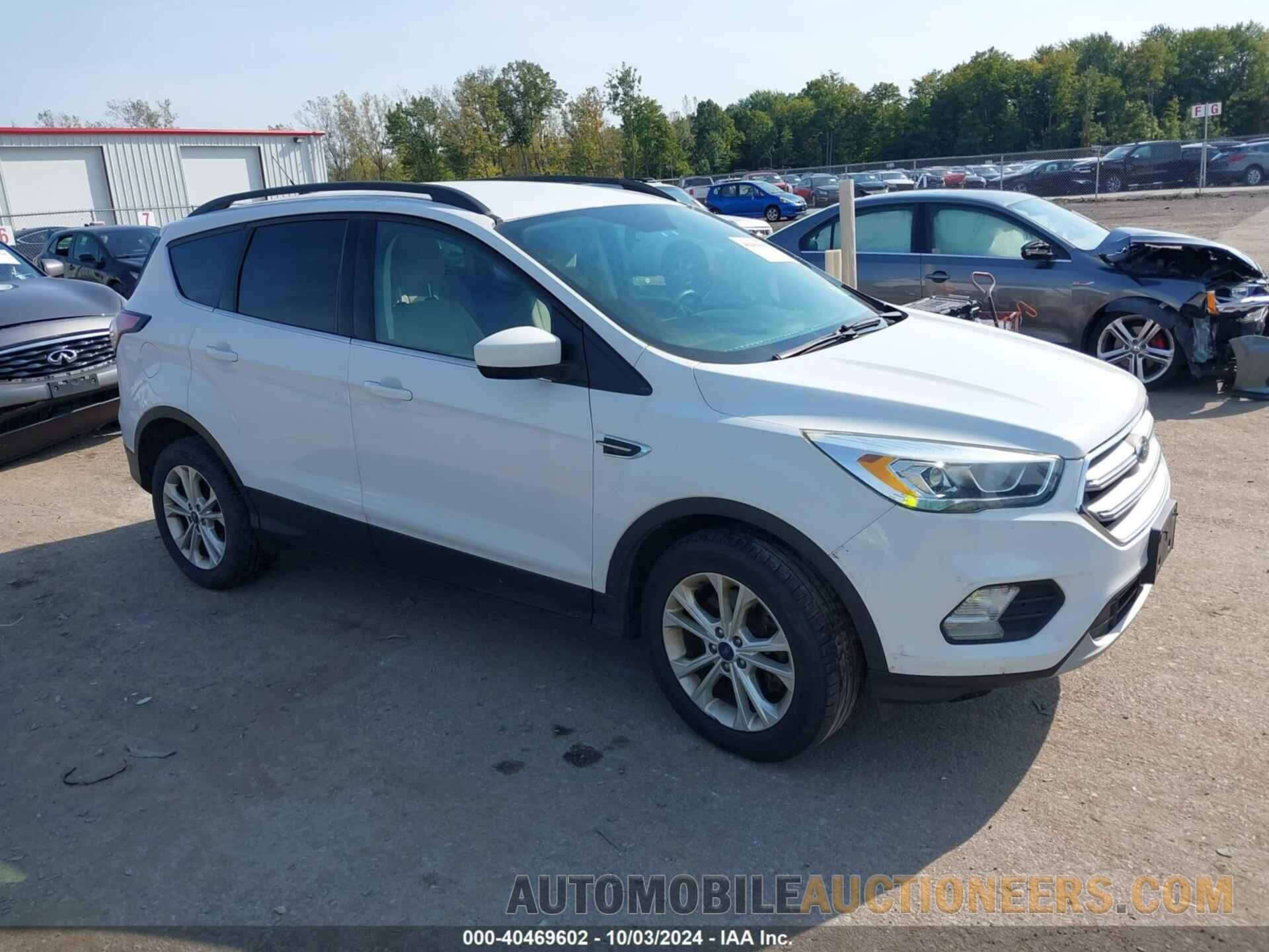 1FMCU9GD5HUB82244 FORD ESCAPE 2017