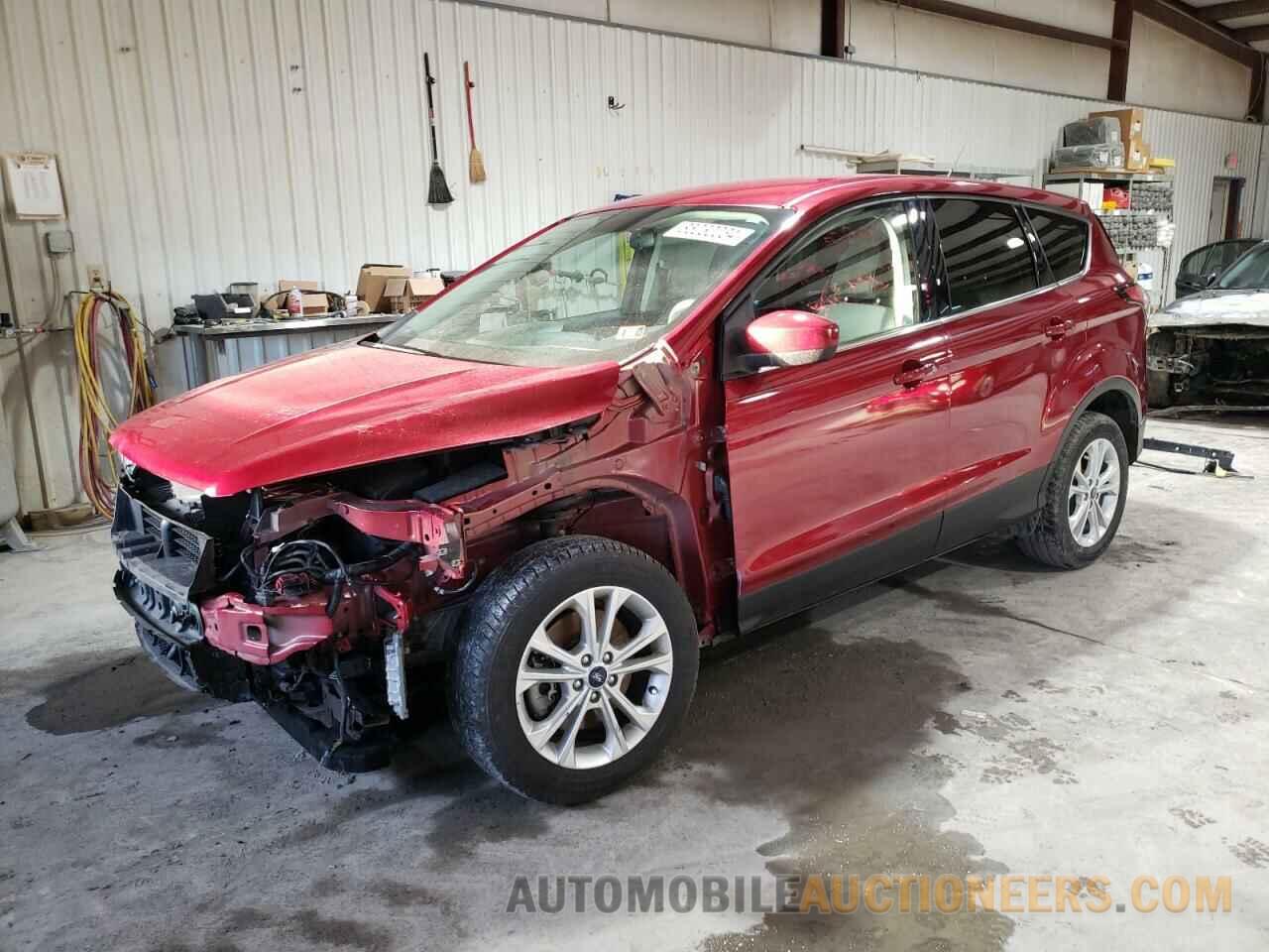 1FMCU9GD5HUC17882 FORD ESCAPE 2017