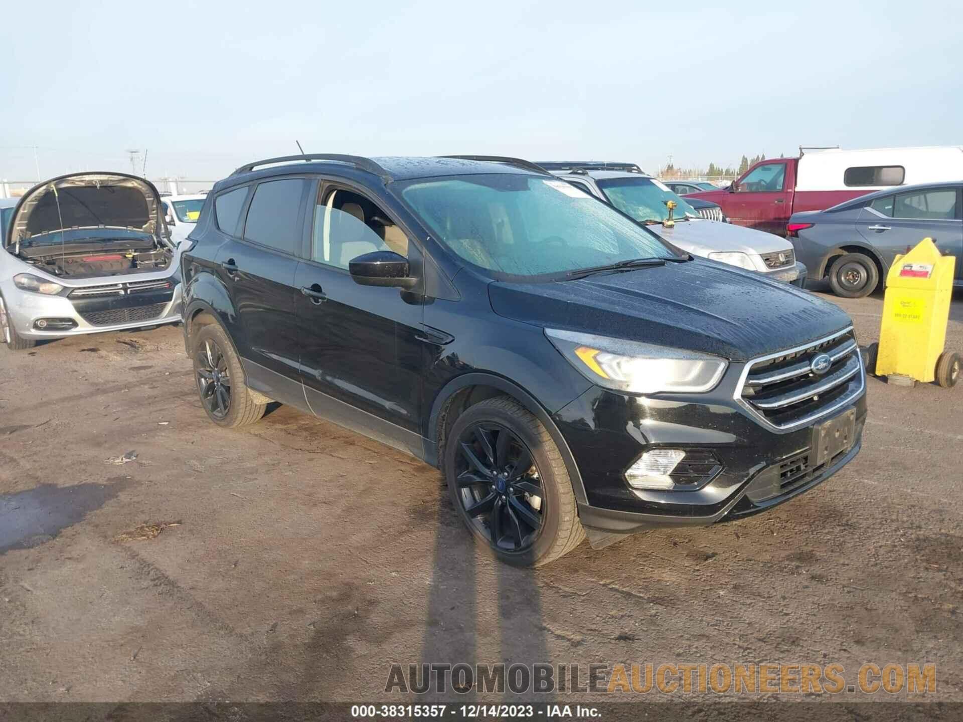 1FMCU9GD5JUA64930 FORD ESCAPE 2018