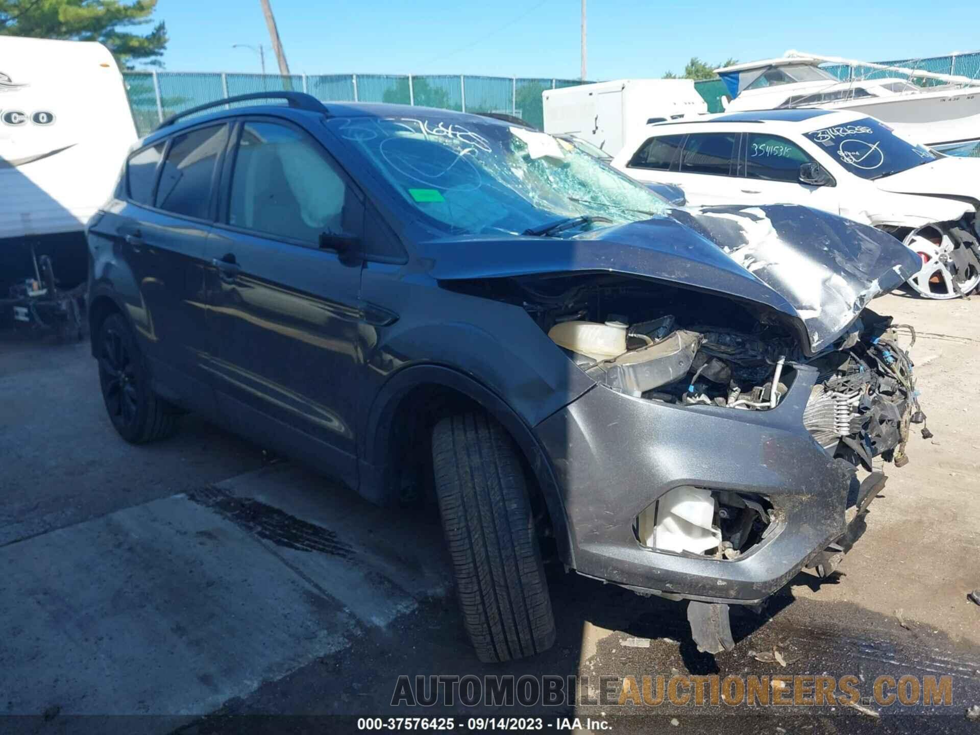 1FMCU9GD5JUC58194 FORD ESCAPE 2018