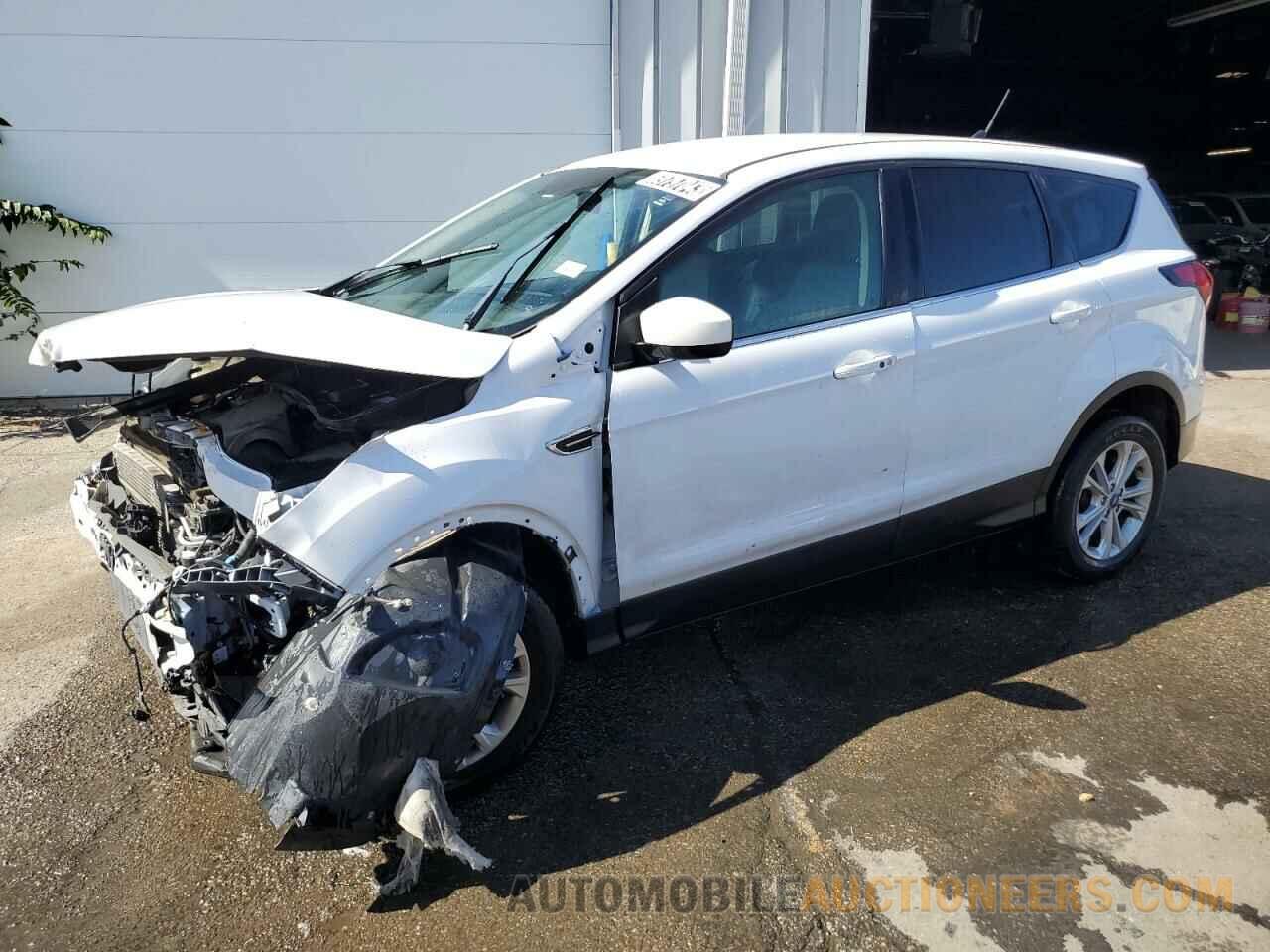 1FMCU9GD5KUB10886 FORD ESCAPE 2019