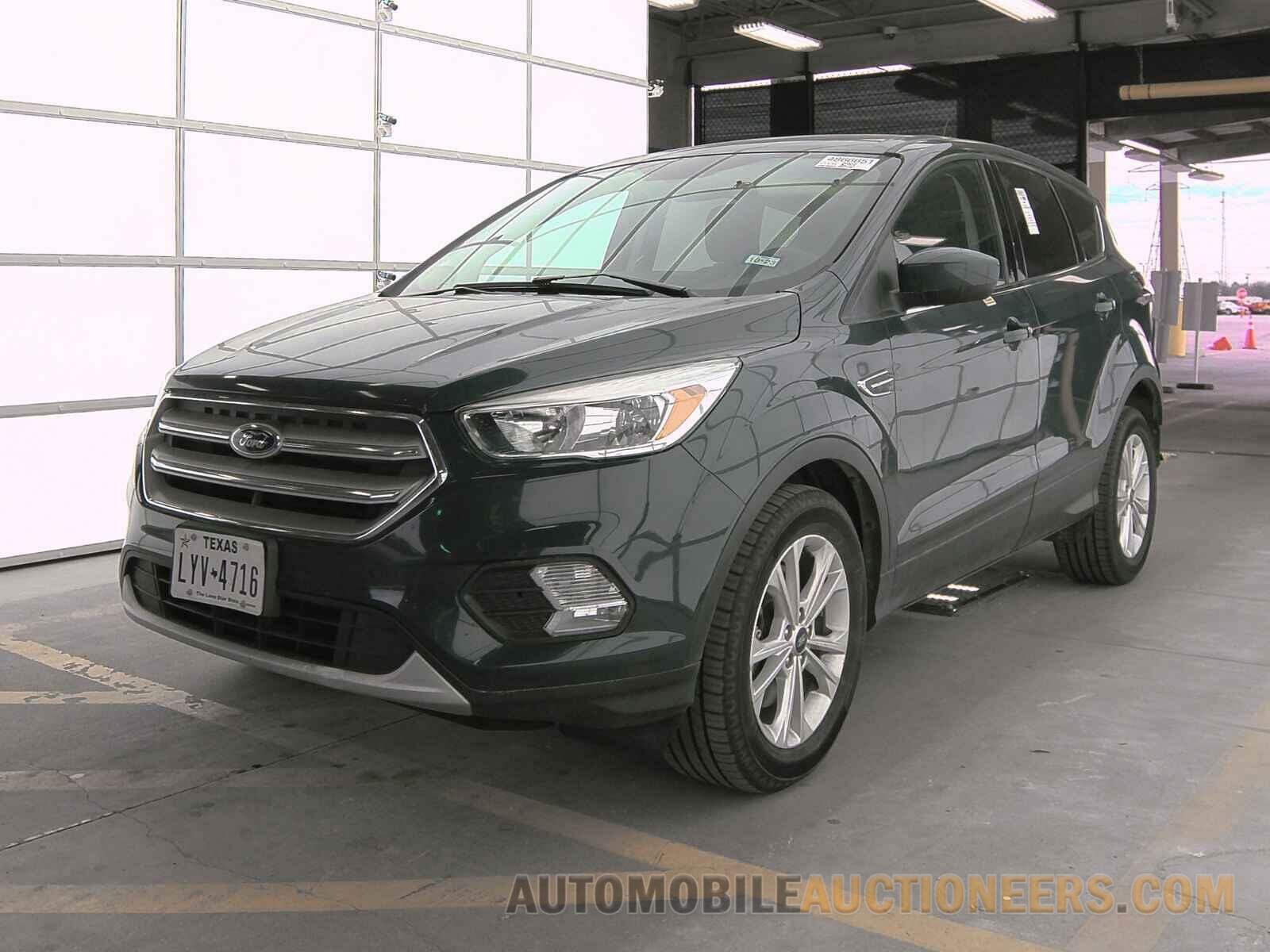 1FMCU9GD5KUB83868 Ford Escape 2019