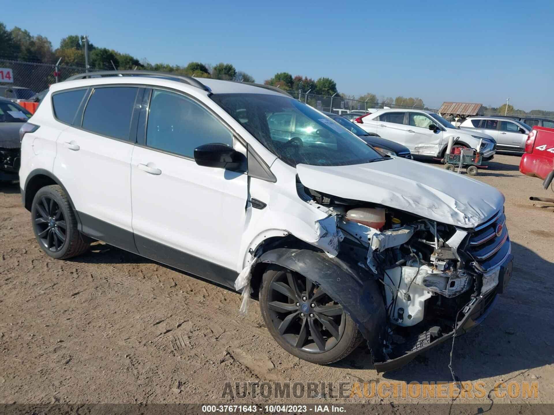 1FMCU9GD6JUA06373 FORD ESCAPE 2018