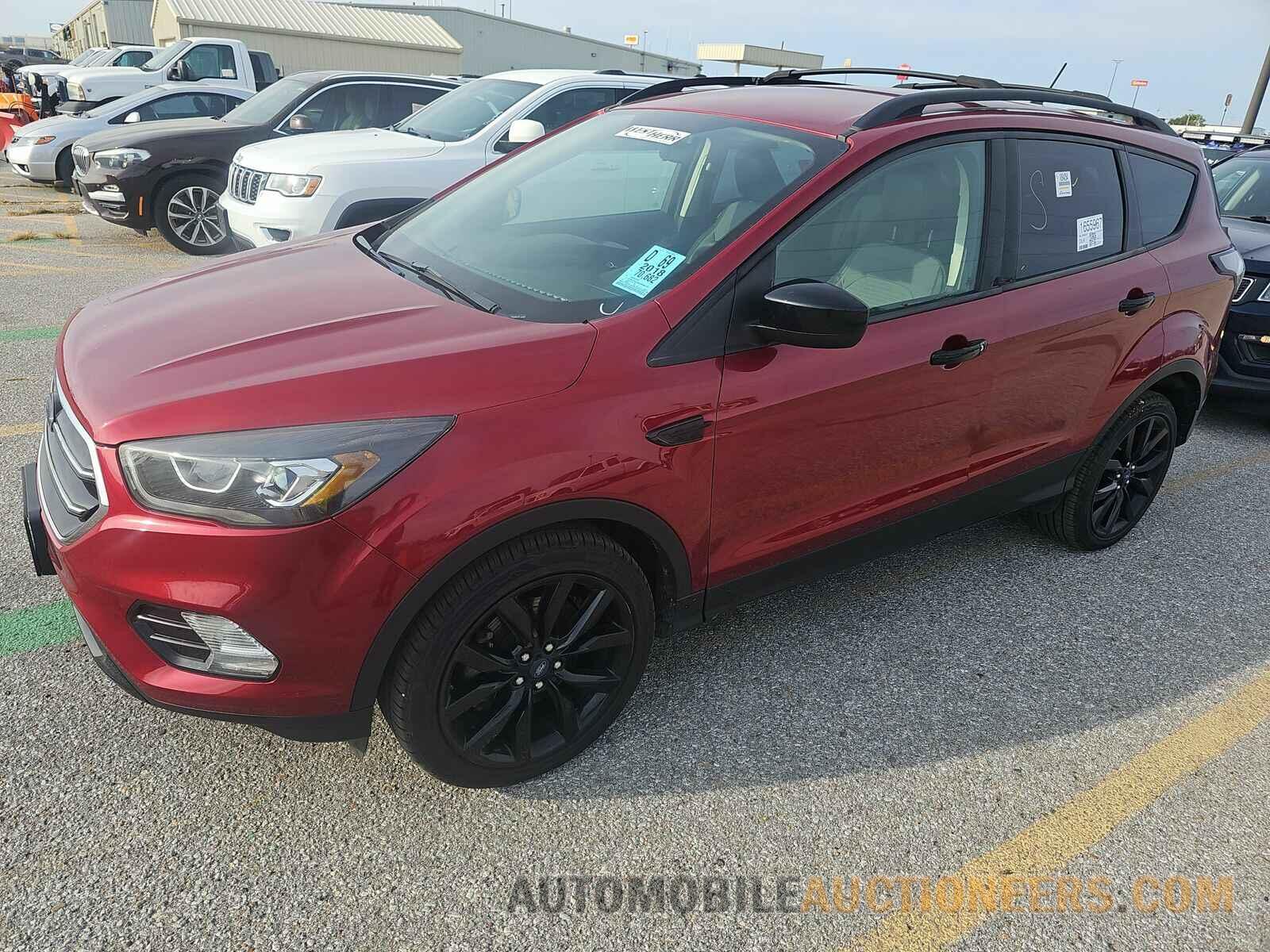 1FMCU9GD6JUB30272 Ford Escape 2018