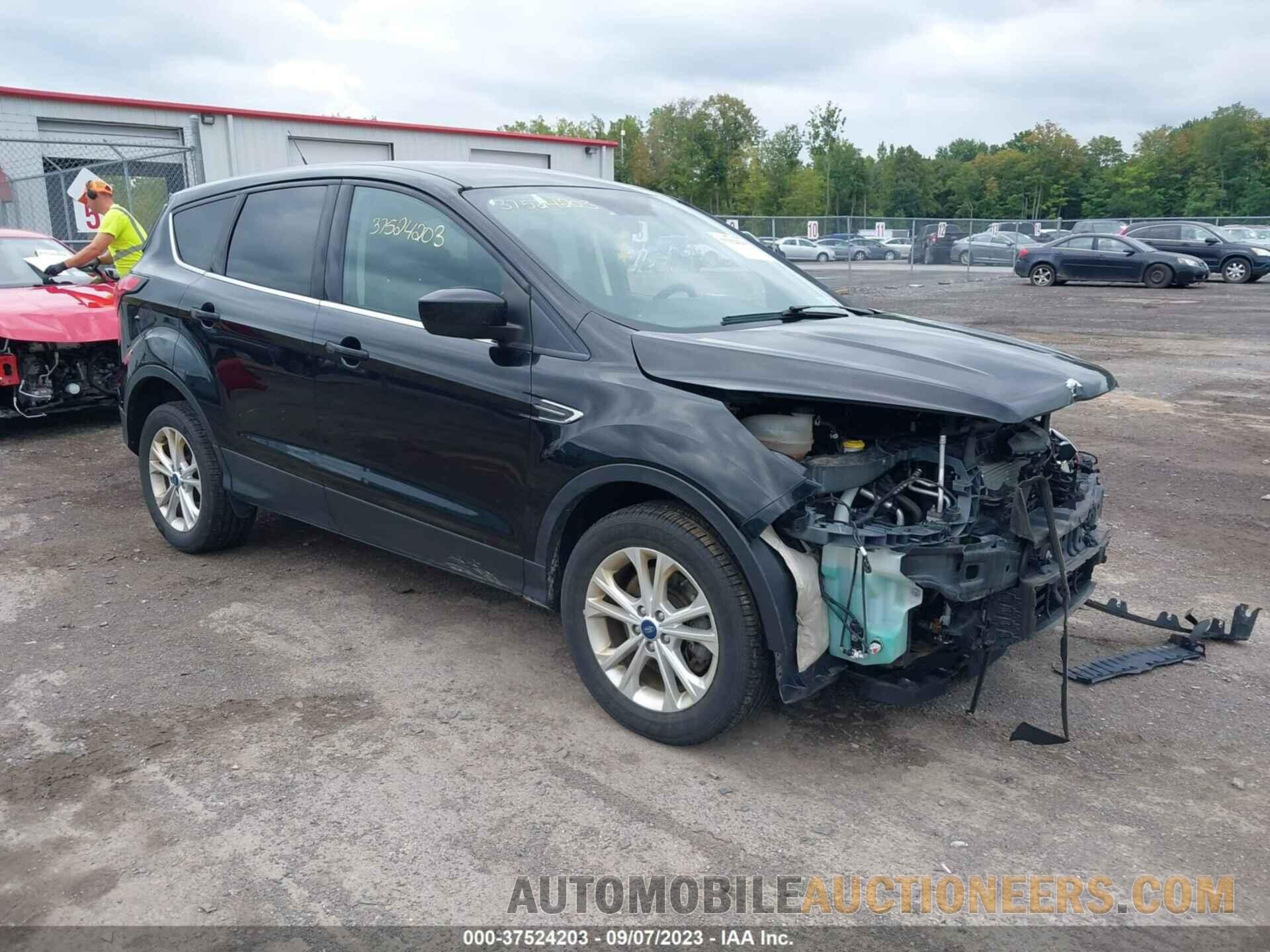 1FMCU9GD6KUA49242 FORD ESCAPE 2019