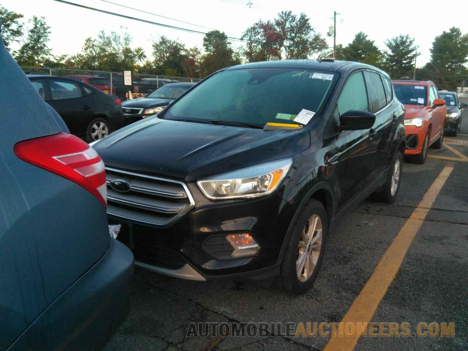 1FMCU9GD6KUA65084 Ford Escape 2019