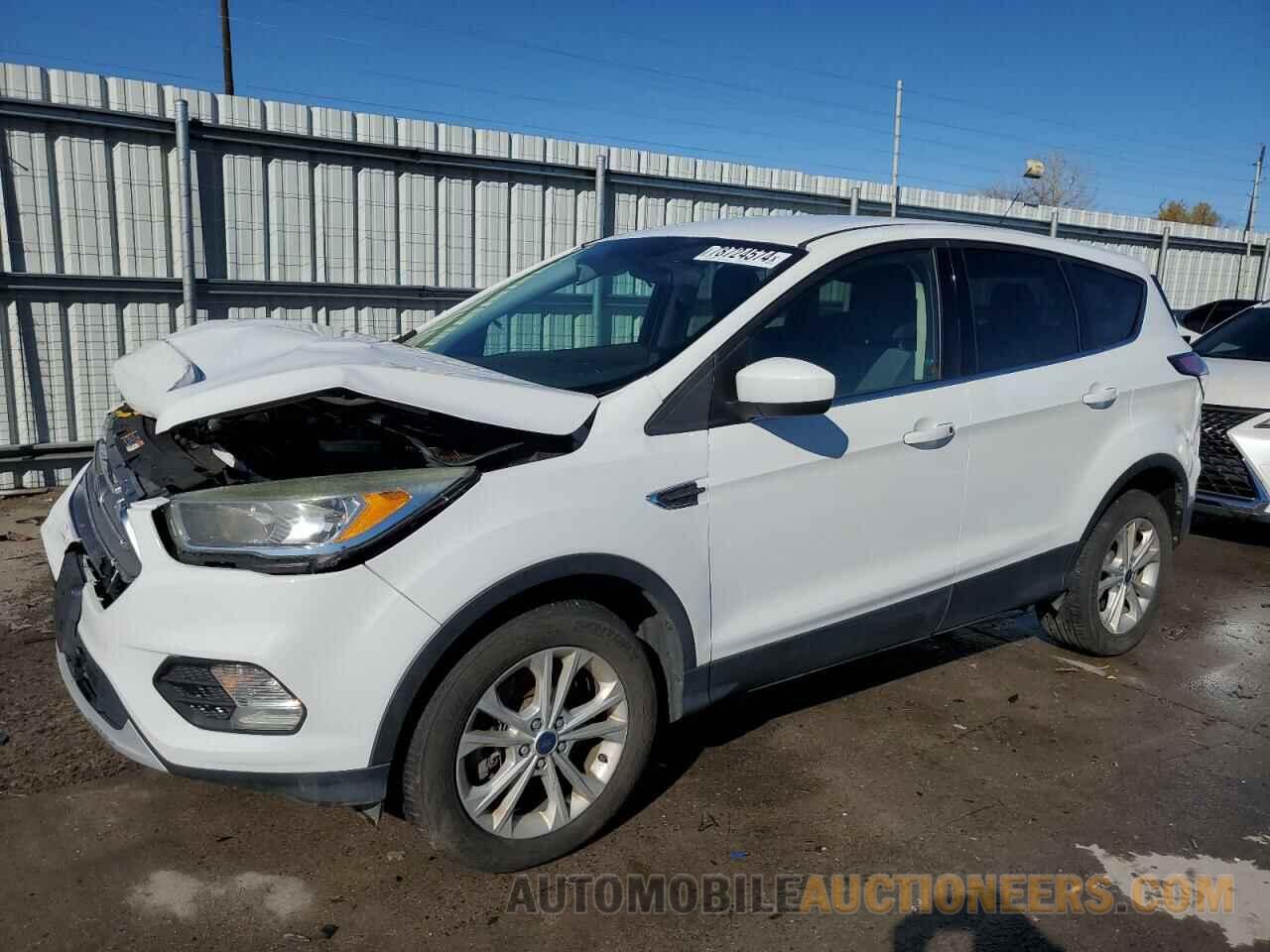 1FMCU9GD7HUD11181 FORD ESCAPE 2017