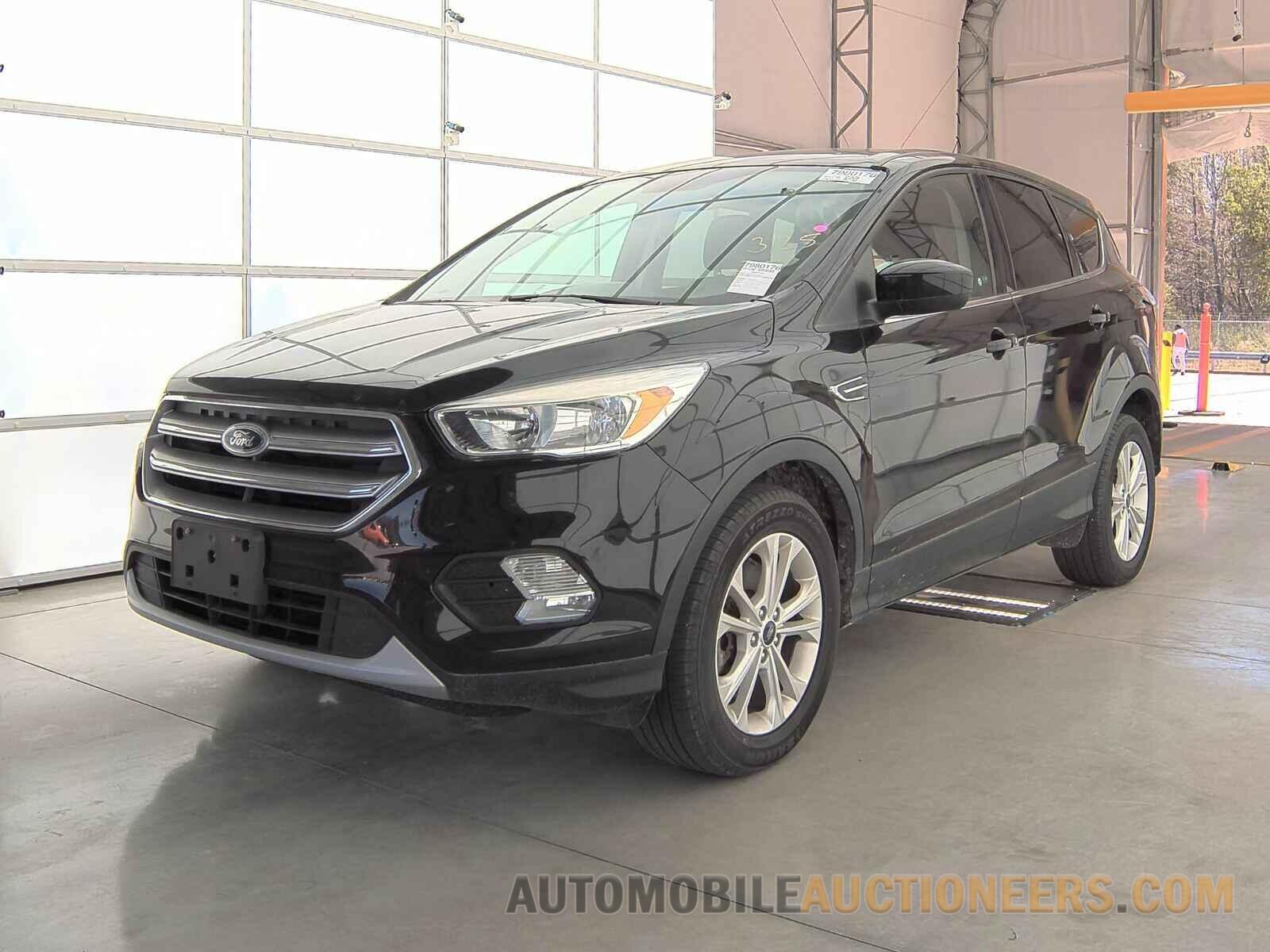 1FMCU9GD7HUE62246 Ford Escape 2017