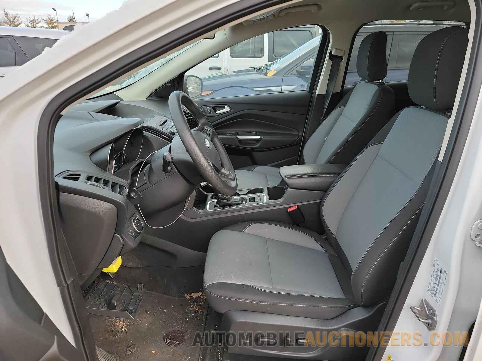 1FMCU9GD7JUA93989 Ford Escape 2018