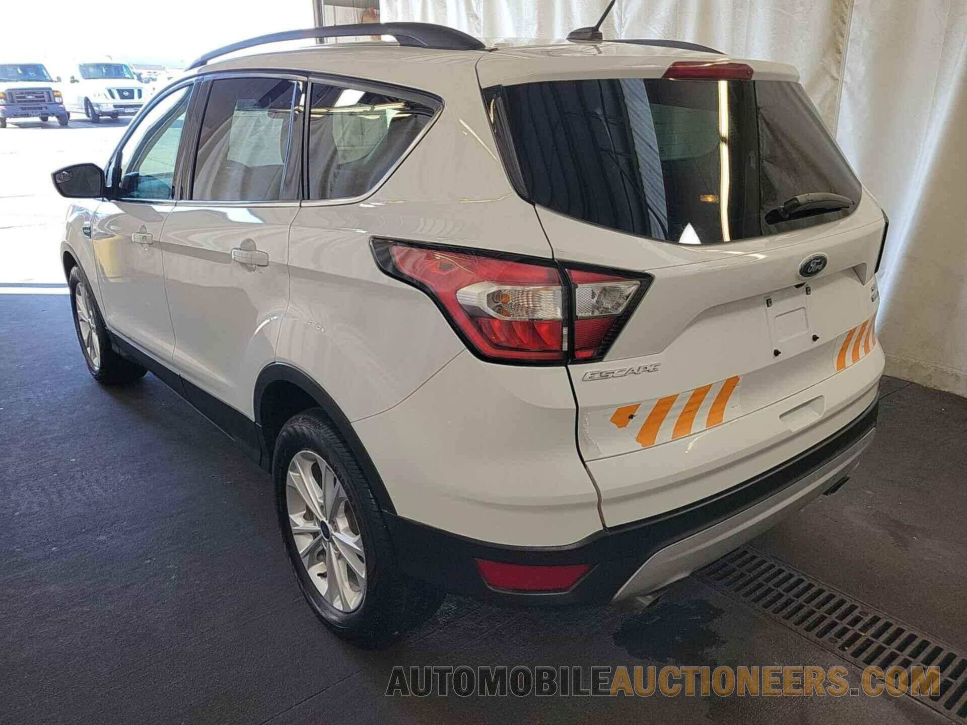 1FMCU9GD7JUB17515 FORD ESCAPE 2018