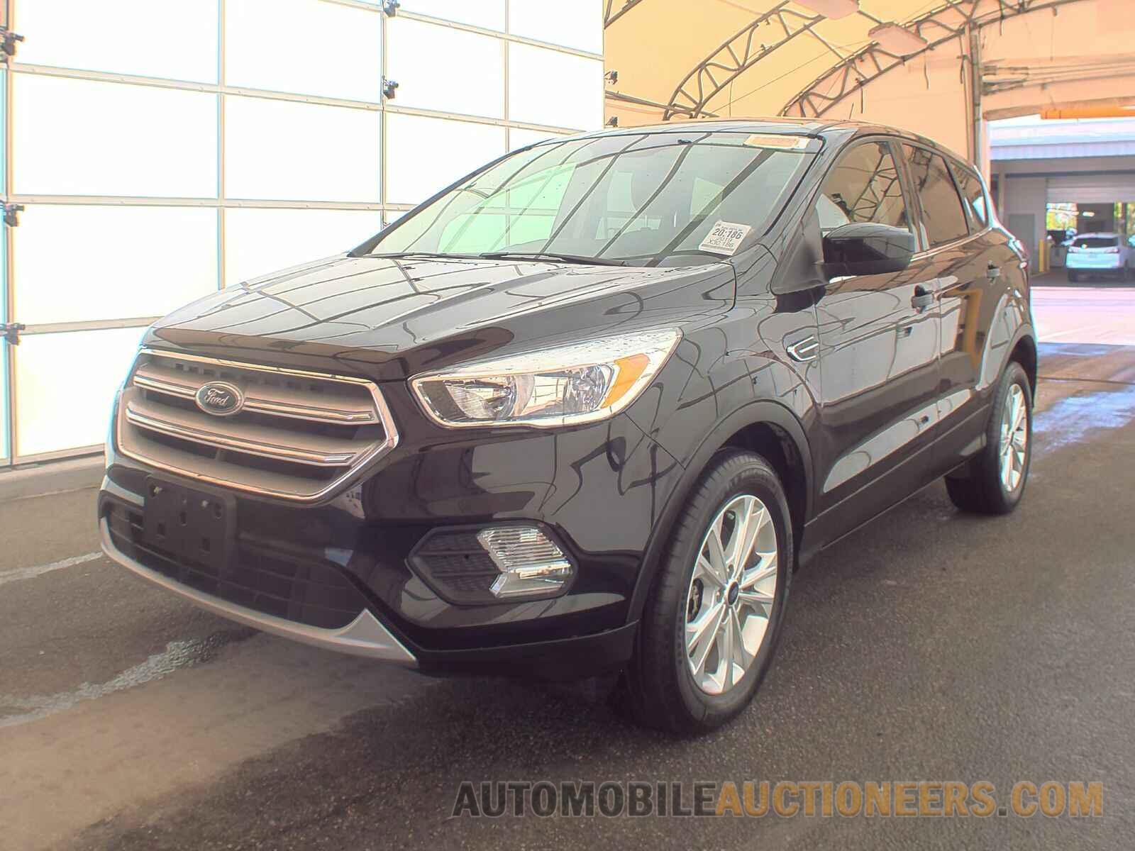 1FMCU9GD7KUA71539 Ford Escape 2019