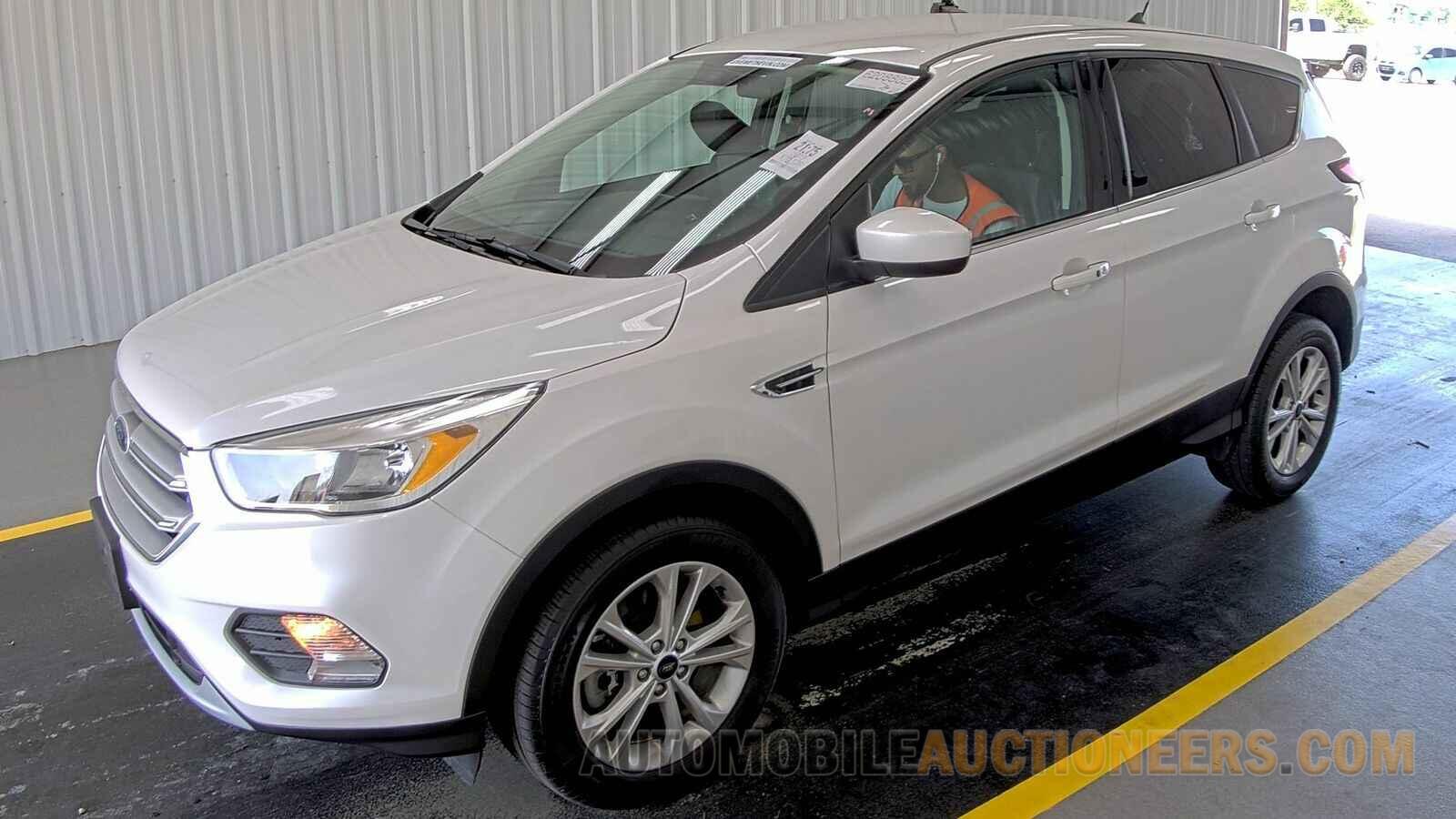 1FMCU9GD7KUA85134 Ford Escape 2019