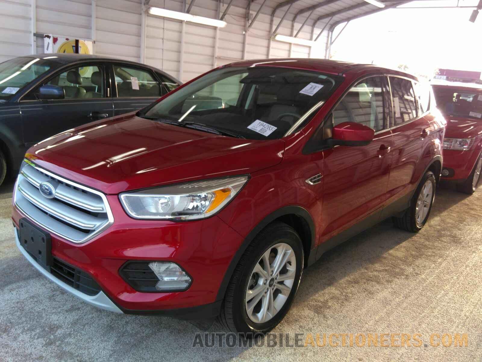 1FMCU9GD7KUC03618 Ford Escape 2019