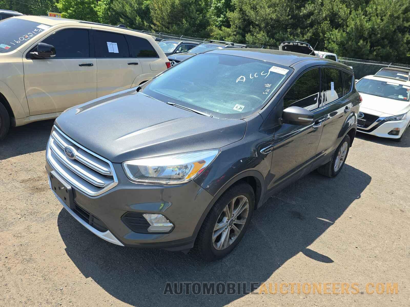 1FMCU9GD7KUC06308 Ford Escape 2019