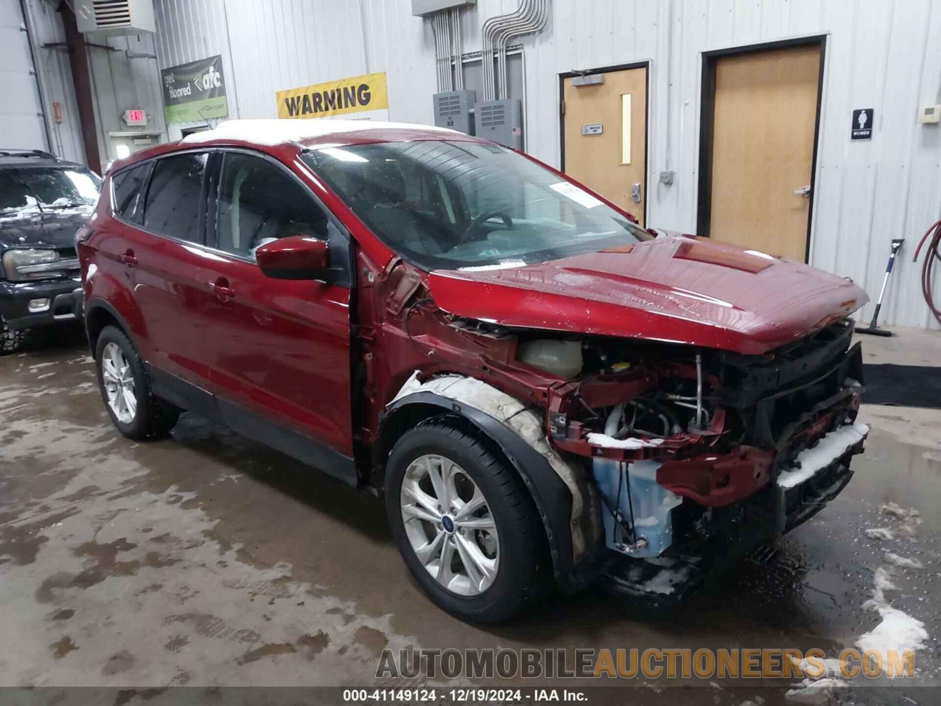 1FMCU9GD8HUB15833 FORD ESCAPE 2017