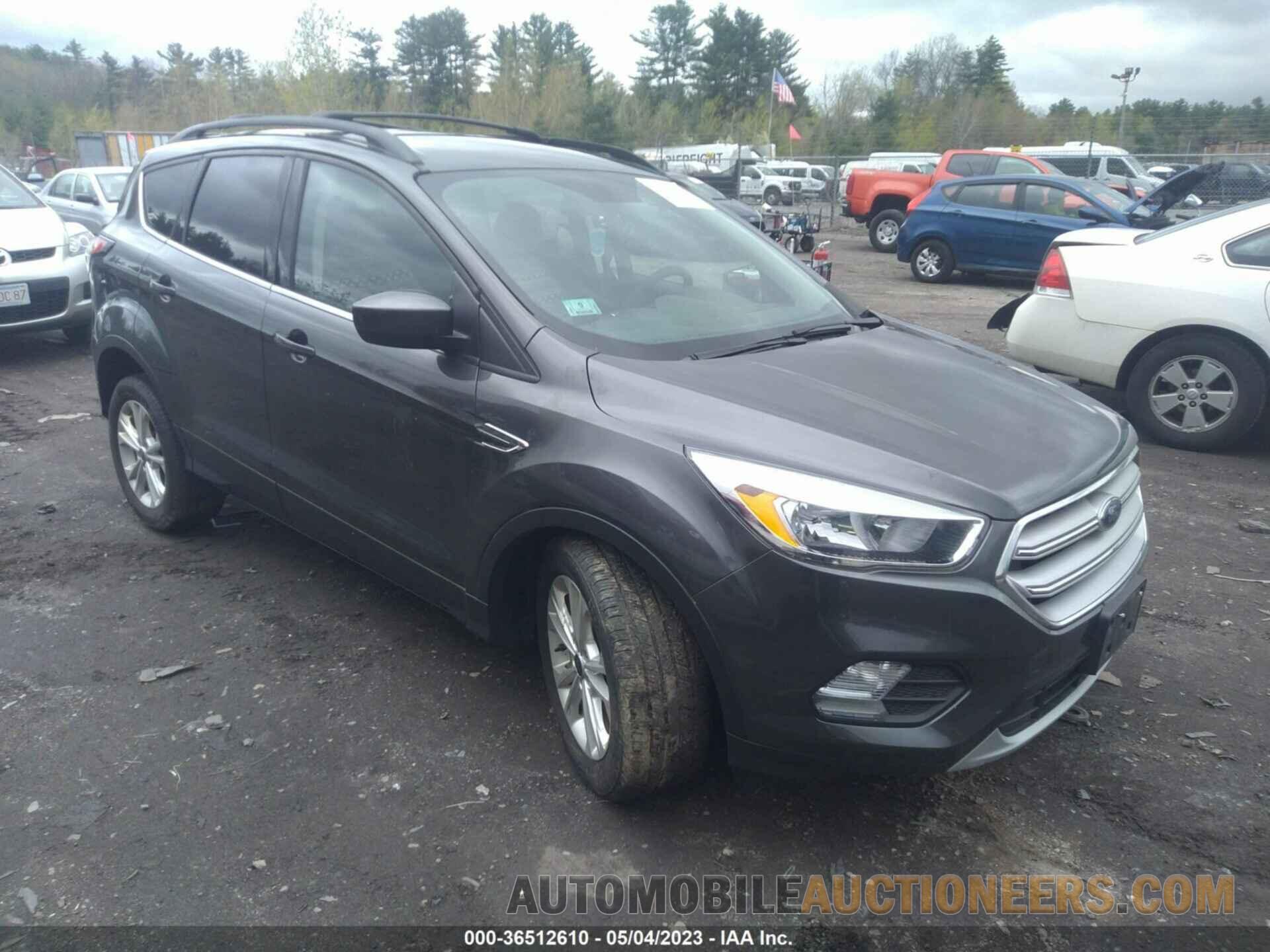 1FMCU9GD8JUB92157 FORD ESCAPE 2018