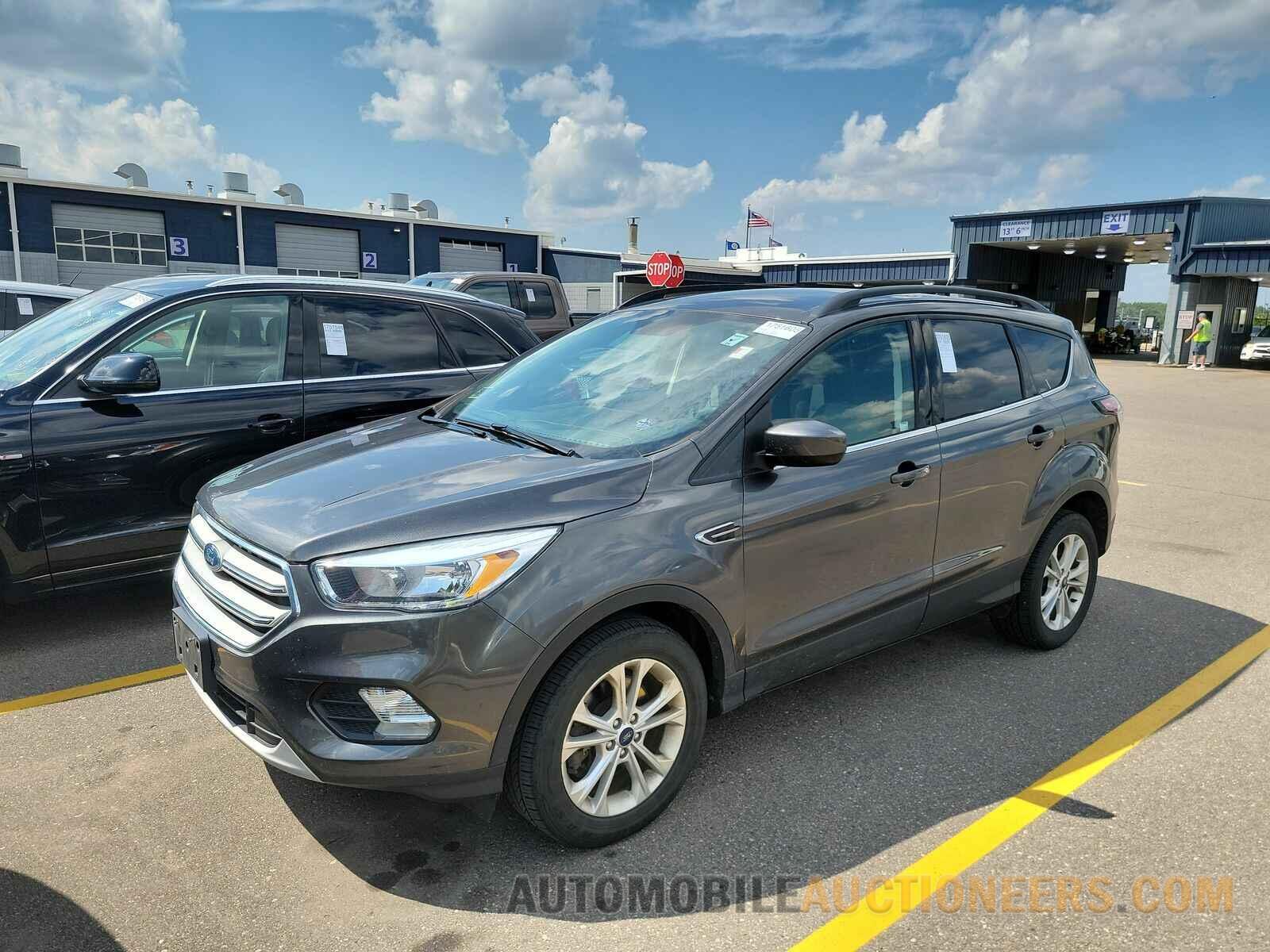 1FMCU9GD8JUC78357 Ford Escape 2018