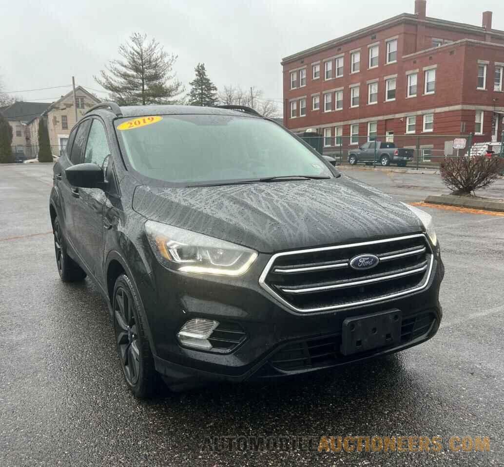 1FMCU9GD8KUA07820 FORD ESCAPE 2019