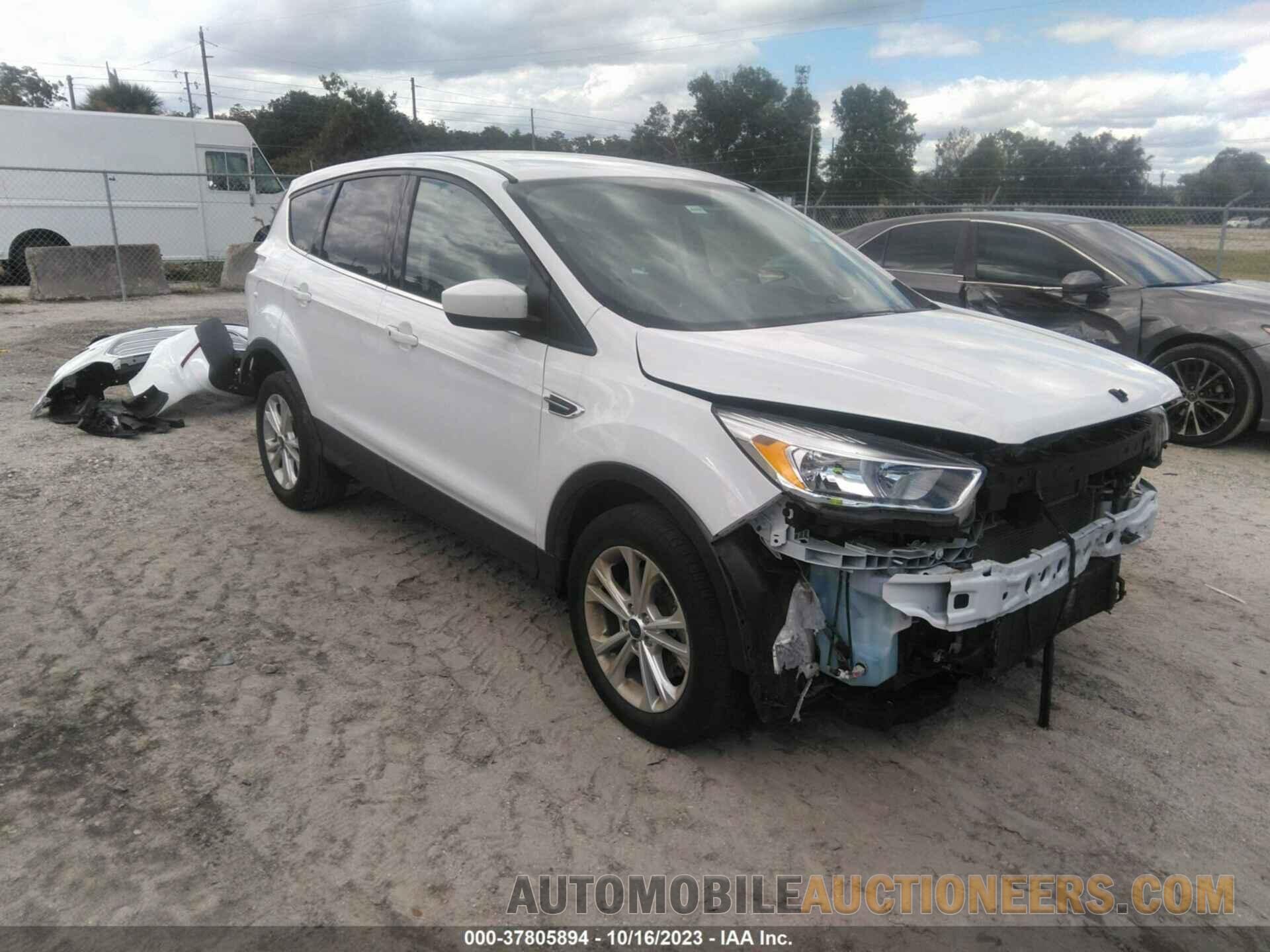 1FMCU9GD8KUB32610 FORD ESCAPE 2019