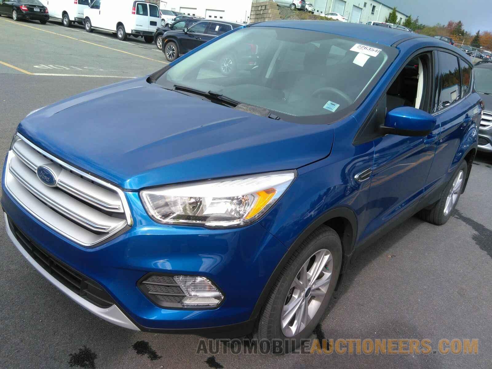 1FMCU9GD8KUB37340 Ford Escape 2019