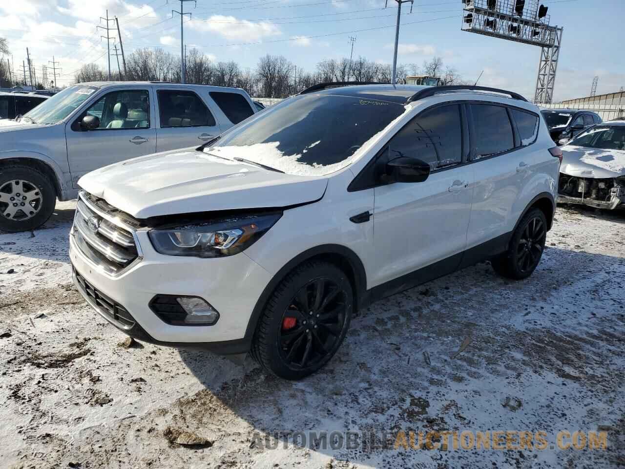 1FMCU9GD8KUB53229 FORD ESCAPE 2019