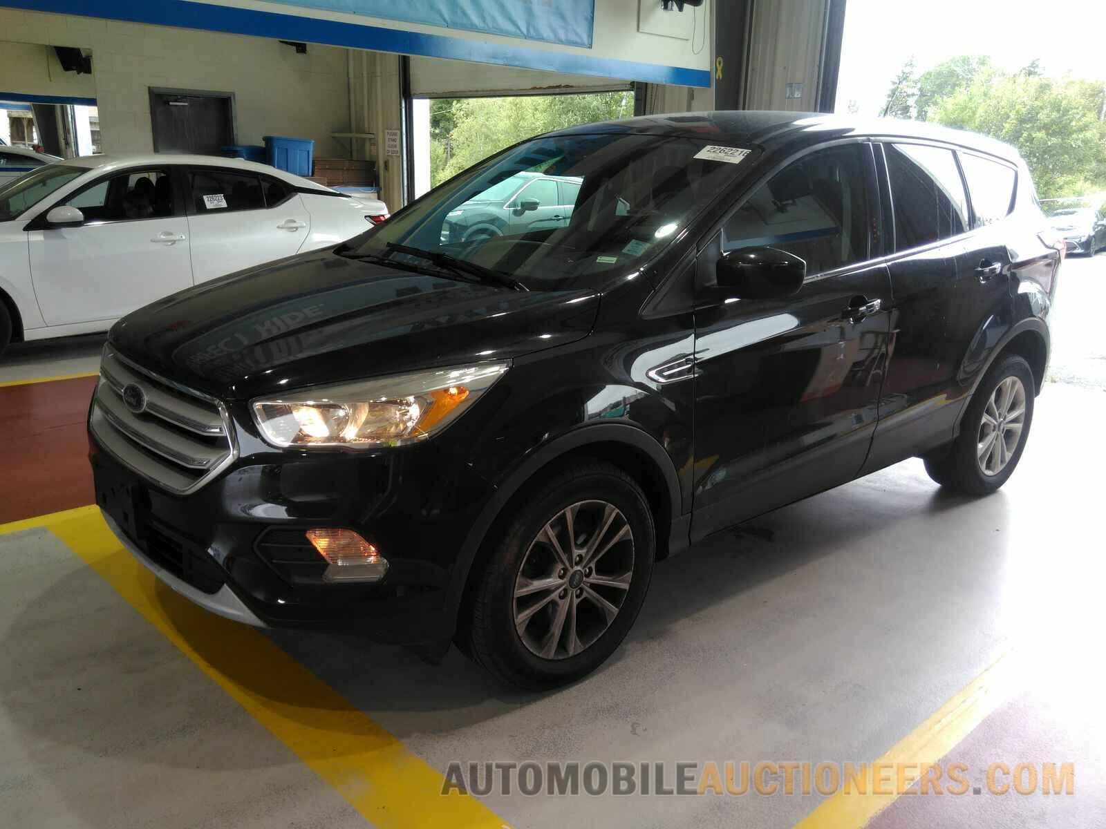 1FMCU9GD8KUC12795 Ford Escape 2019