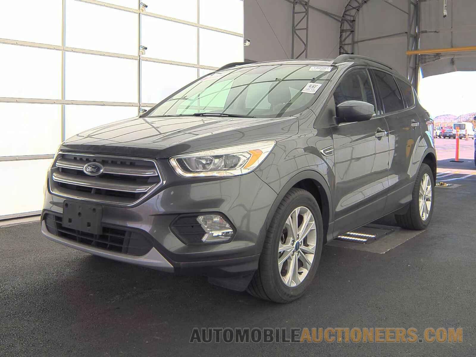 1FMCU9GD9HUC30392 Ford Escape 2017