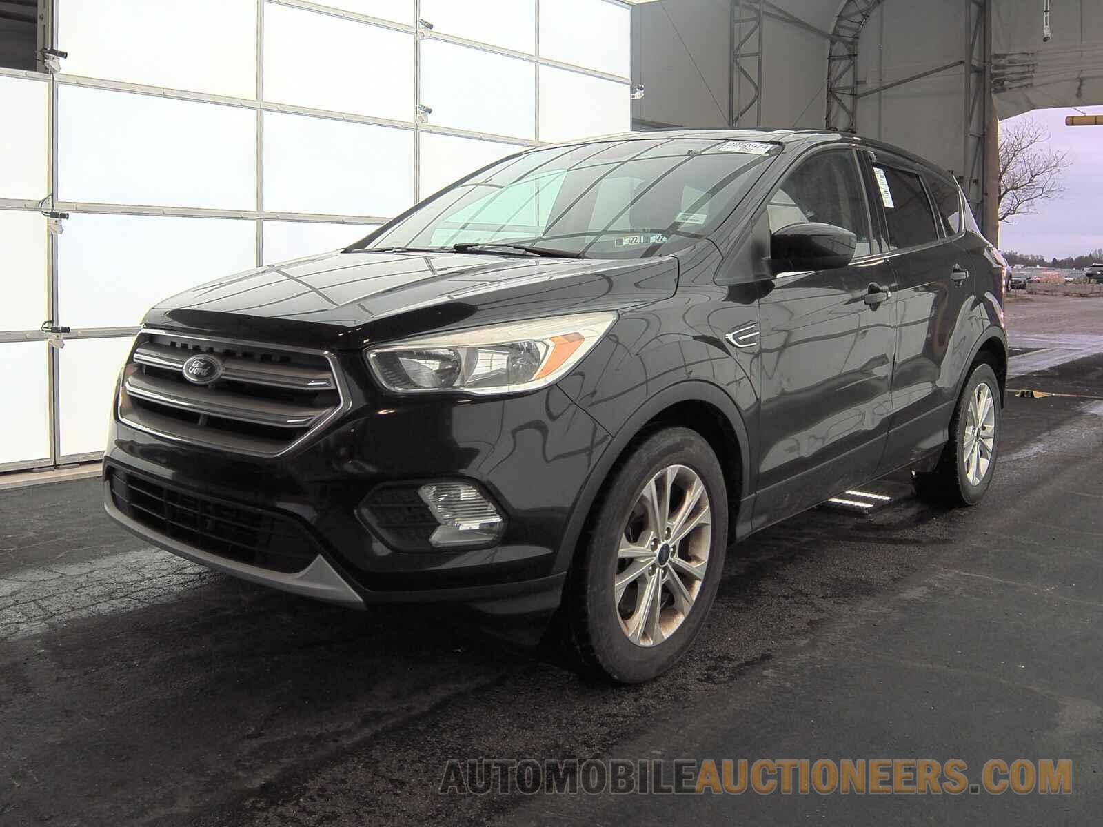 1FMCU9GD9HUC35463 Ford Escape 2017