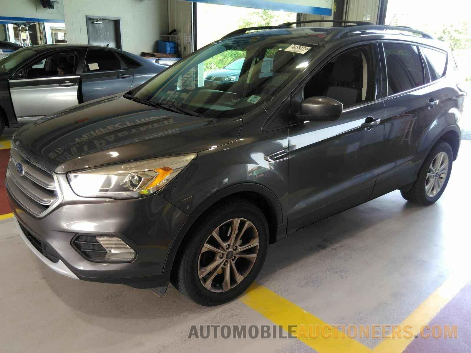 1FMCU9GD9HUC90866 Ford Escape 2017