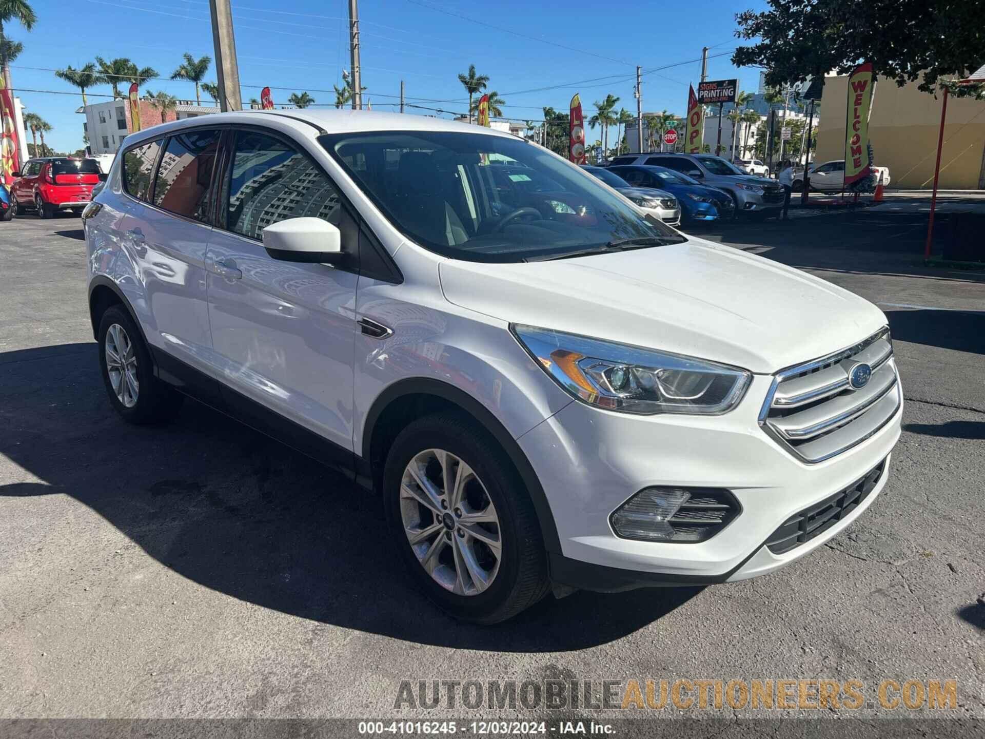 1FMCU9GDXHUC54247 FORD ESCAPE 2017