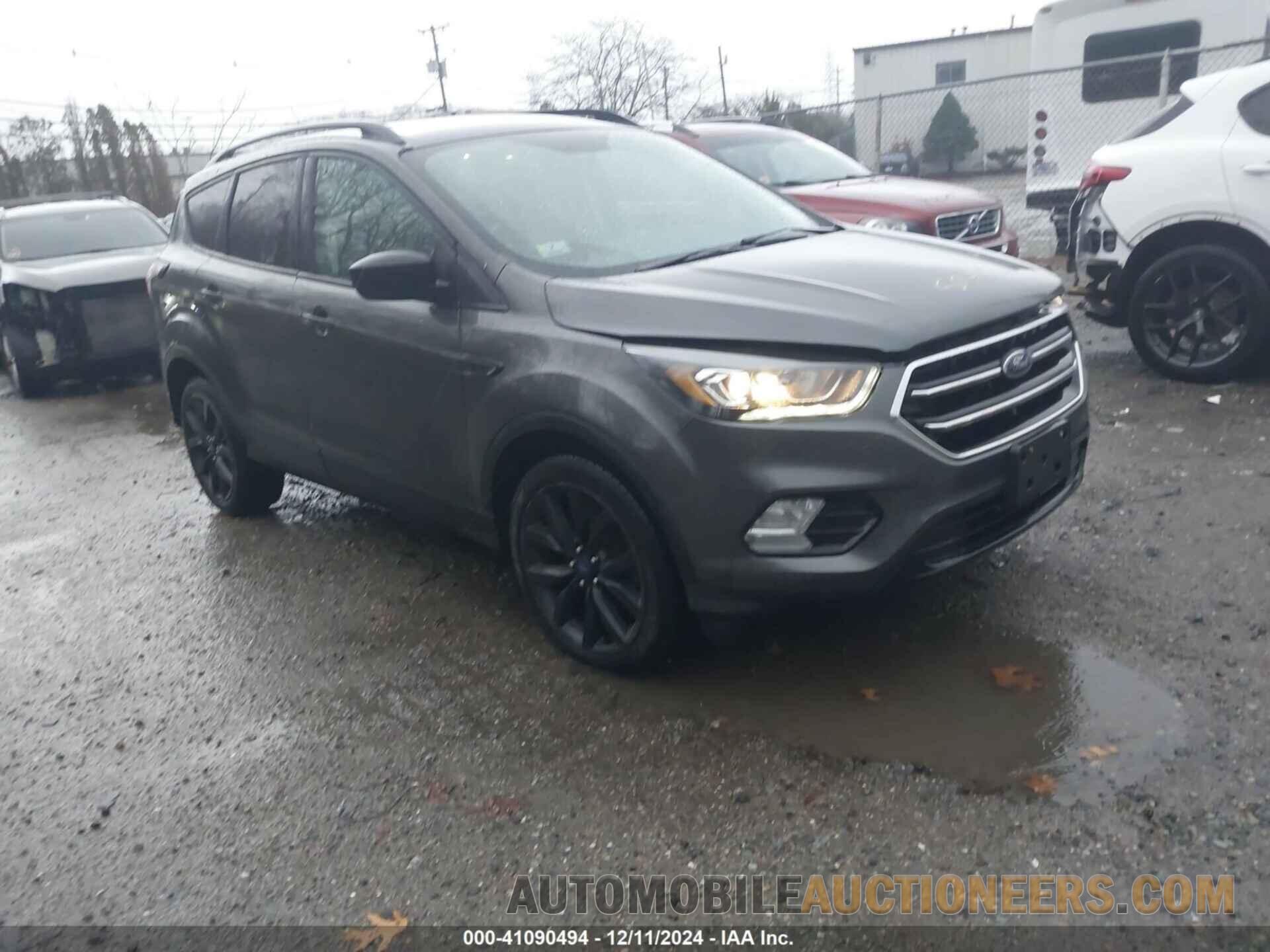 1FMCU9GDXHUD70855 FORD ESCAPE 2017