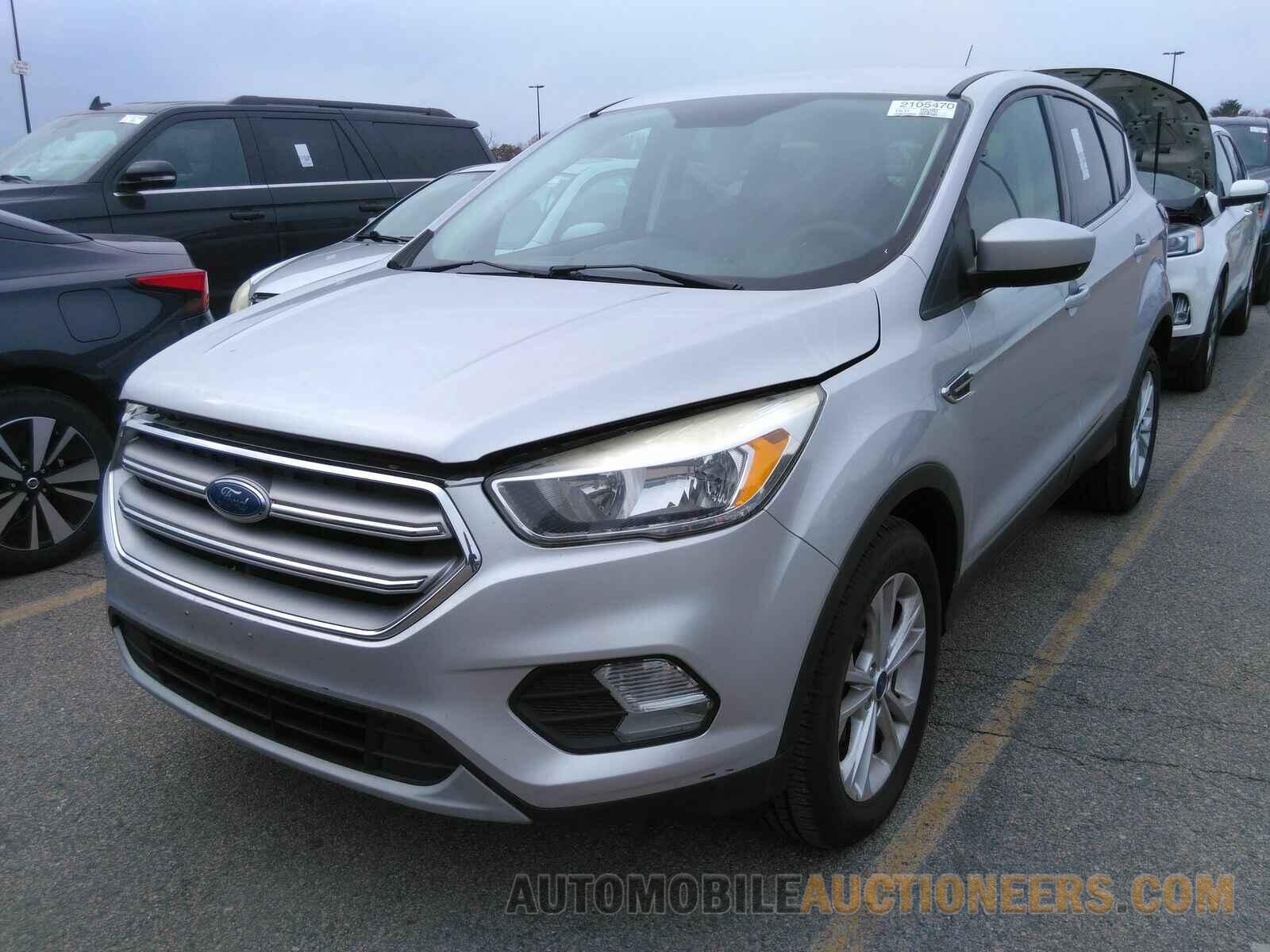 1FMCU9GDXHUE83589 Ford Escape 2017