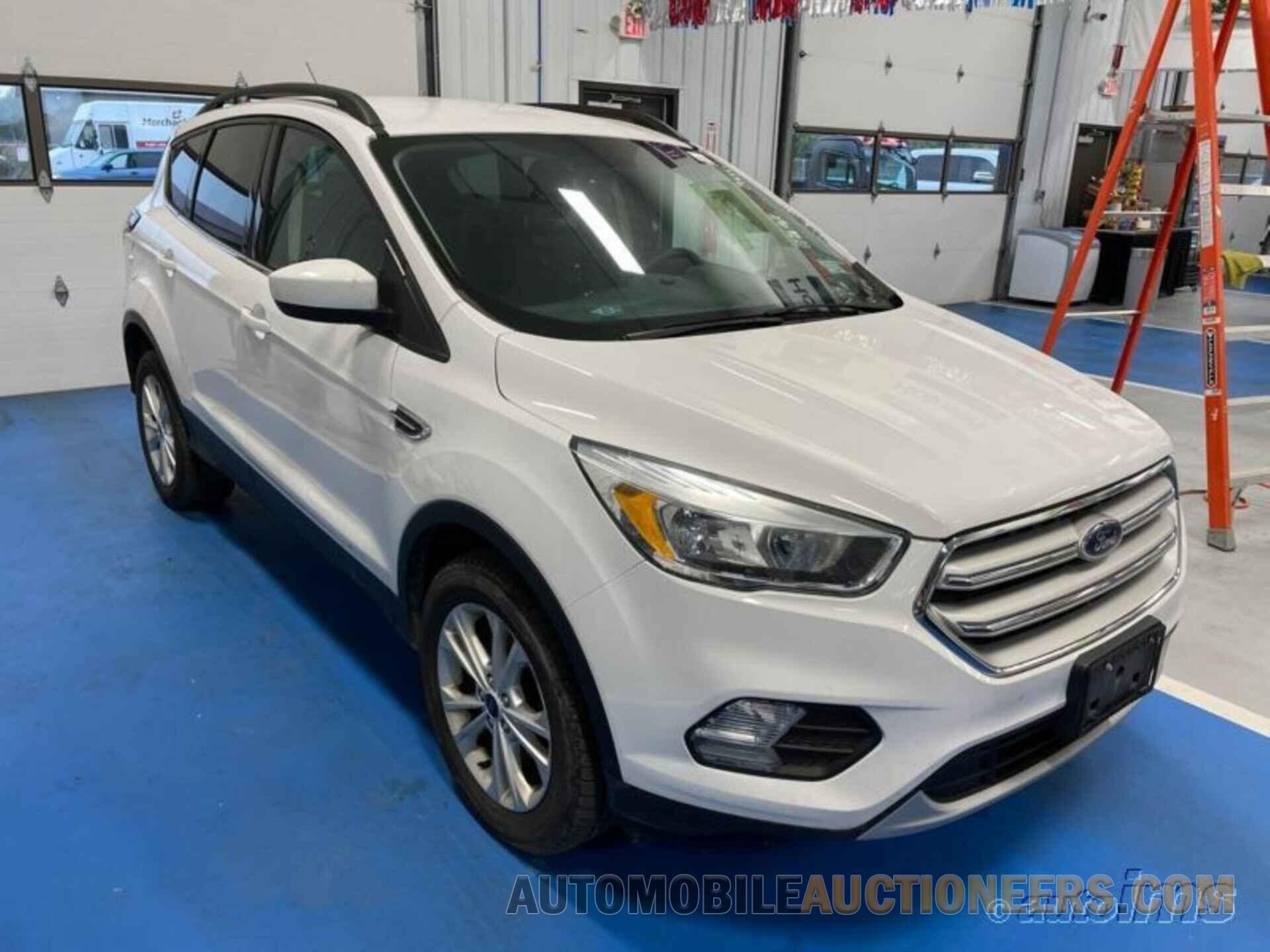 1FMCU9GDXJUA75860 FORD ESCAPE 2018