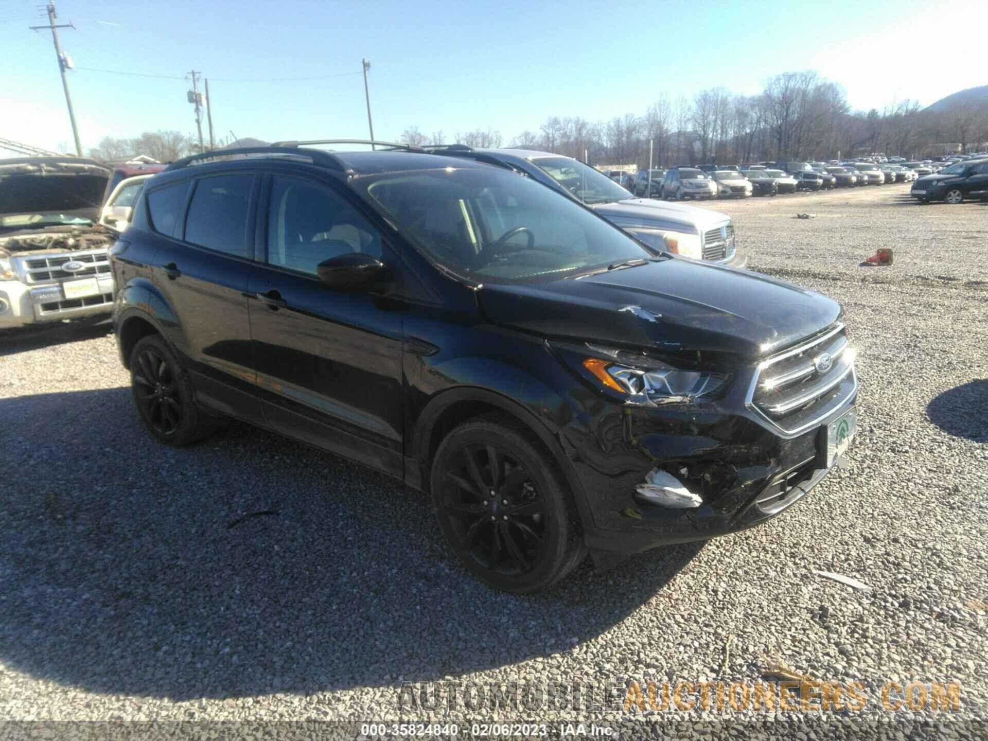 1FMCU9GDXJUC17981 FORD ESCAPE 2018