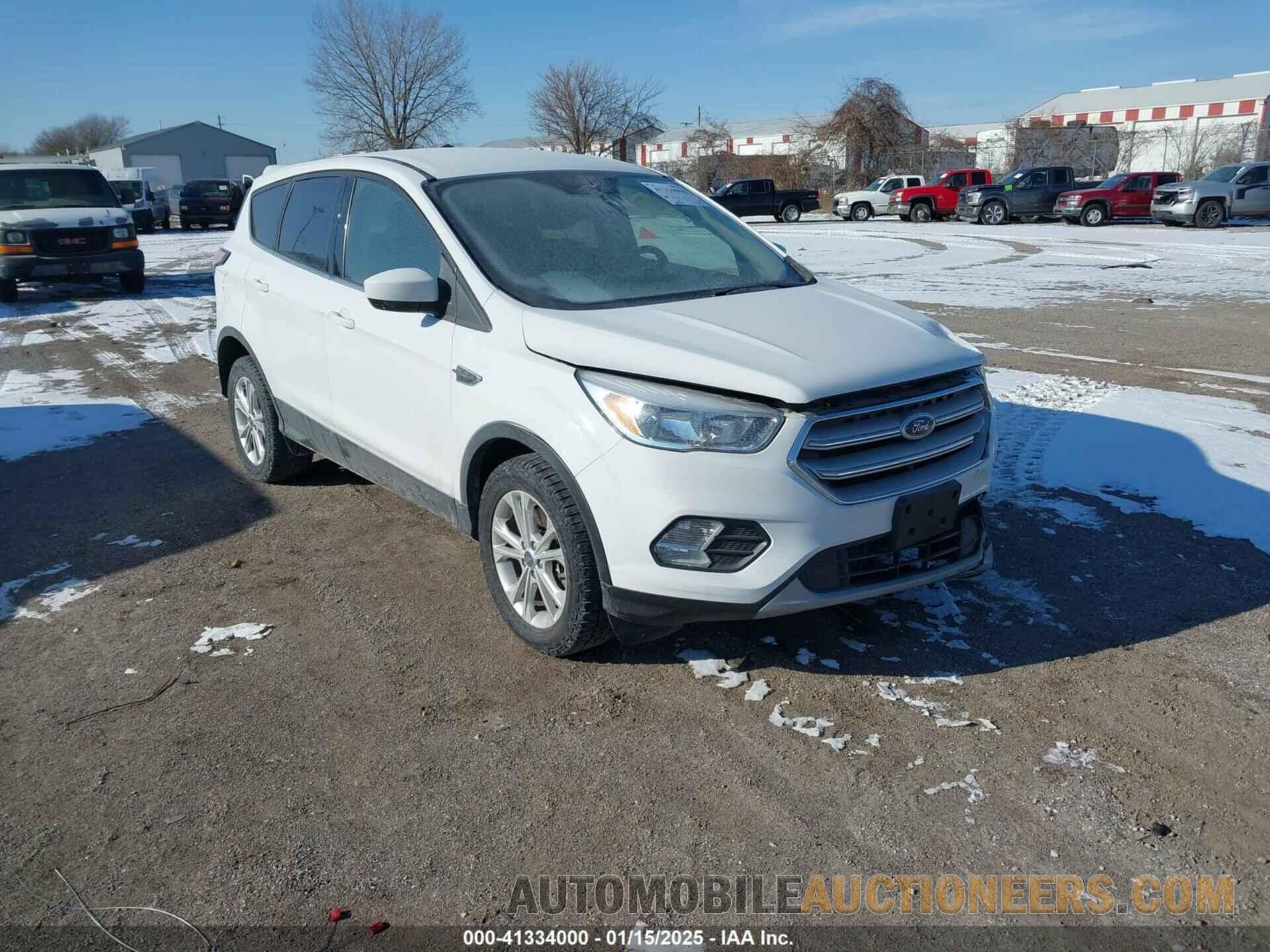 1FMCU9GDXJUD60882 FORD ESCAPE 2018