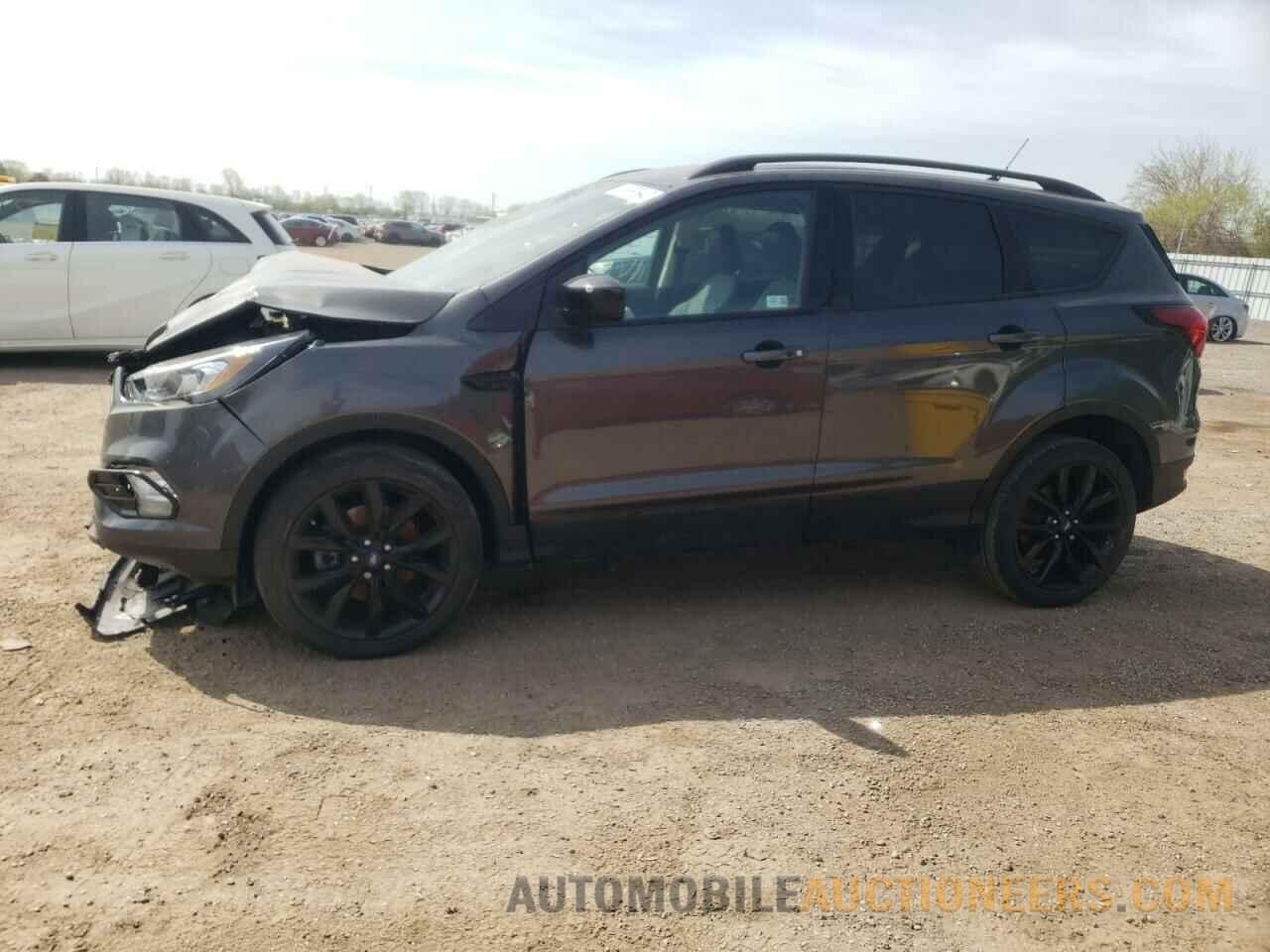 1FMCU9GDXKUC14130 FORD ESCAPE 2019