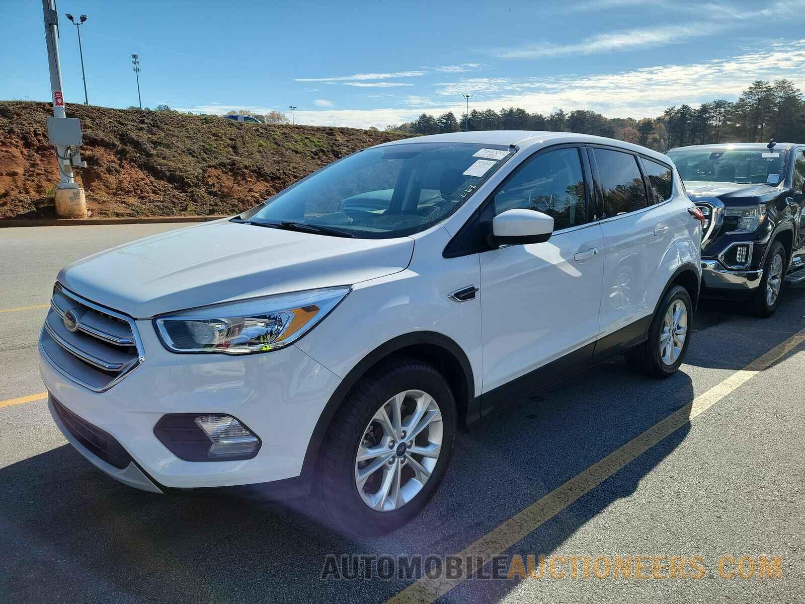 1FMCU9GDXKUC35575 Ford Escape 2019