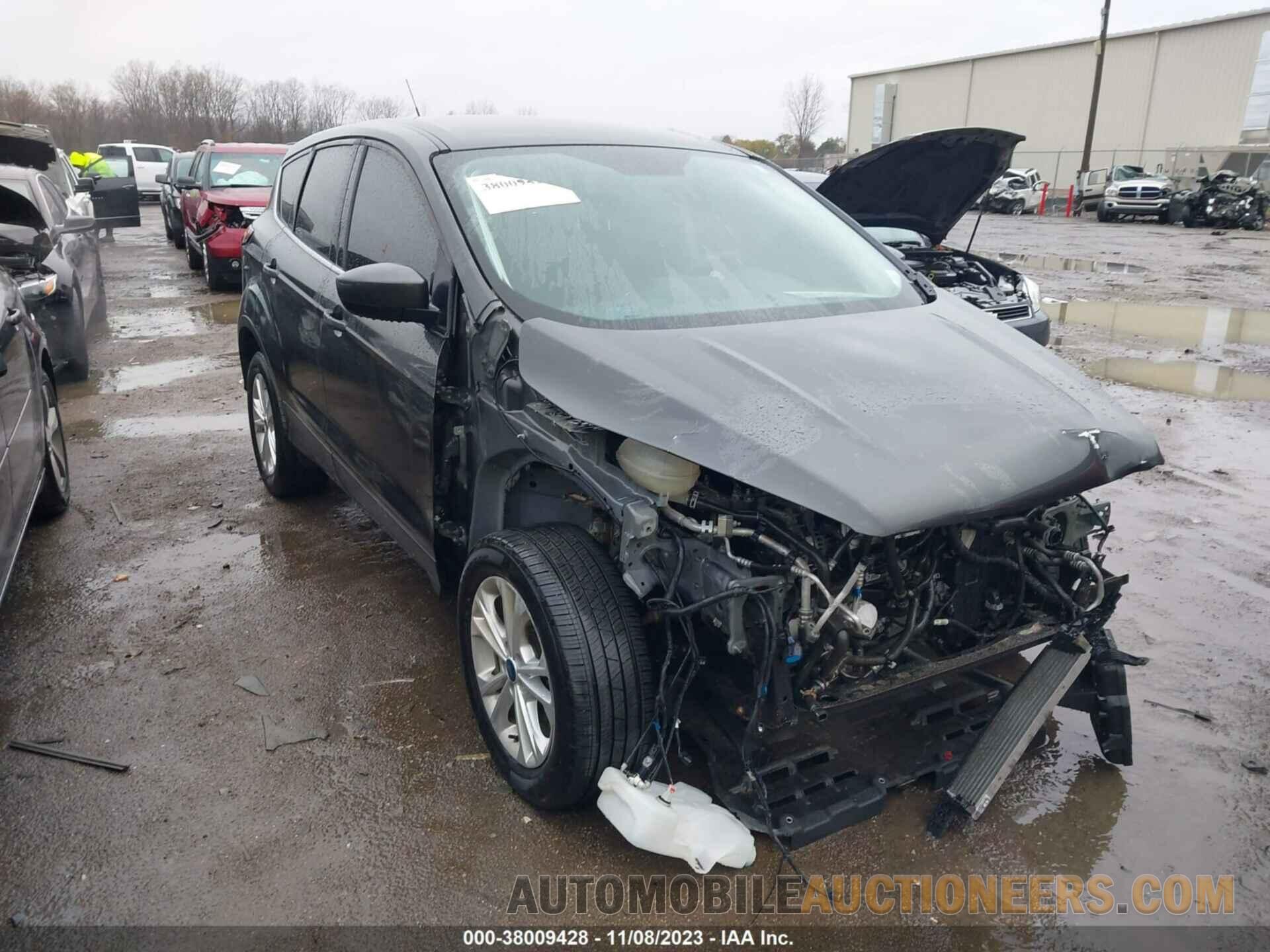 1FMCU9GDXKUC51405 FORD ESCAPE 2019