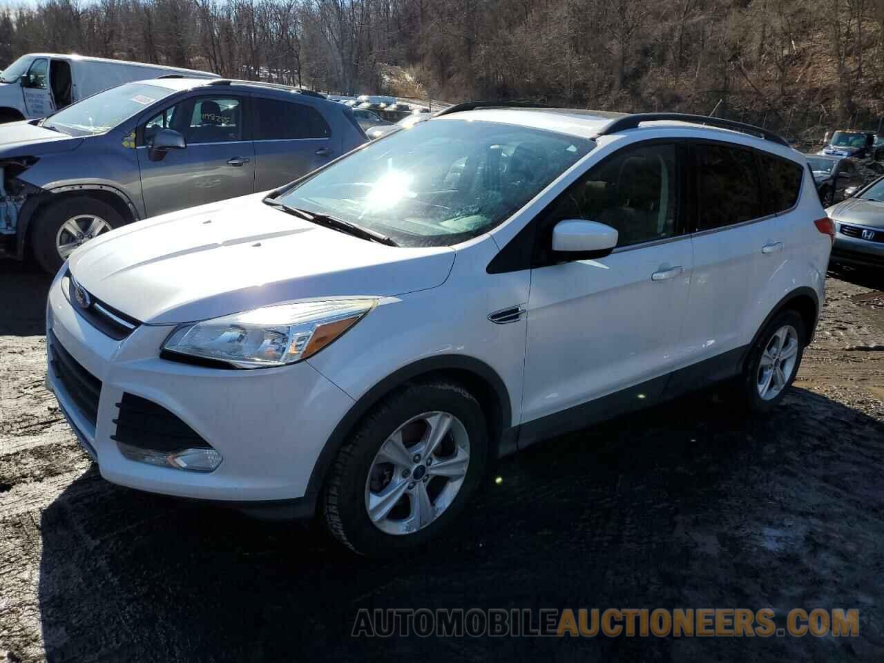 1FMCU9GX2GUB18400 FORD ESCAPE 2016