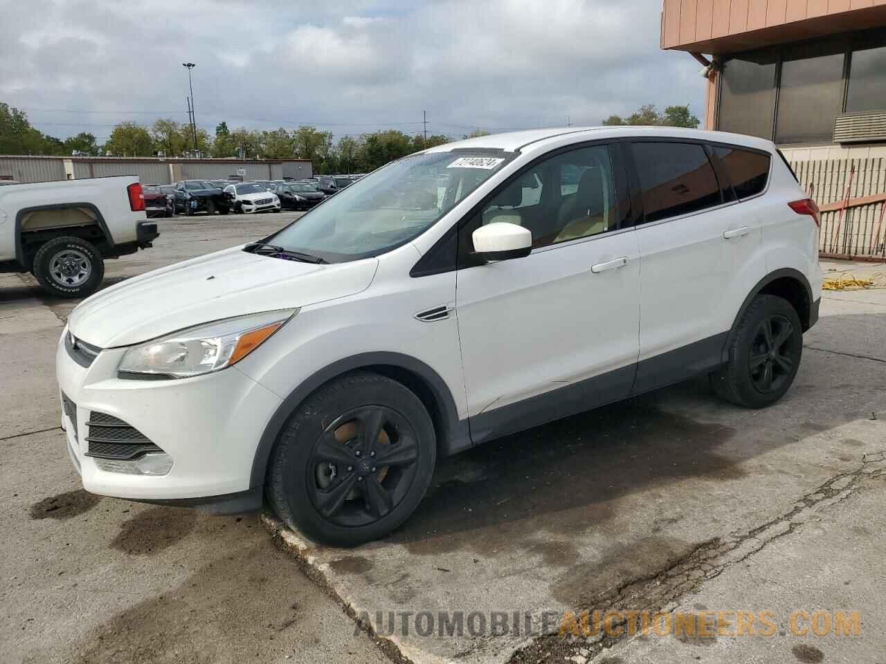 1FMCU9GX4FUA82482 FORD ESCAPE 2015