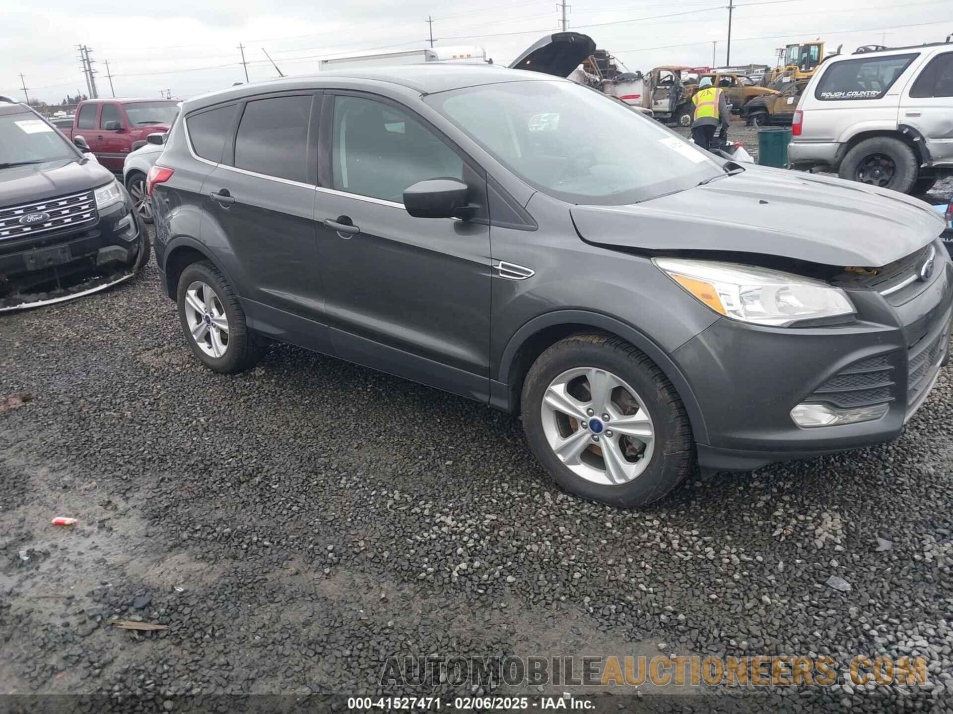 1FMCU9GX5FUA77484 FORD ESCAPE 2015