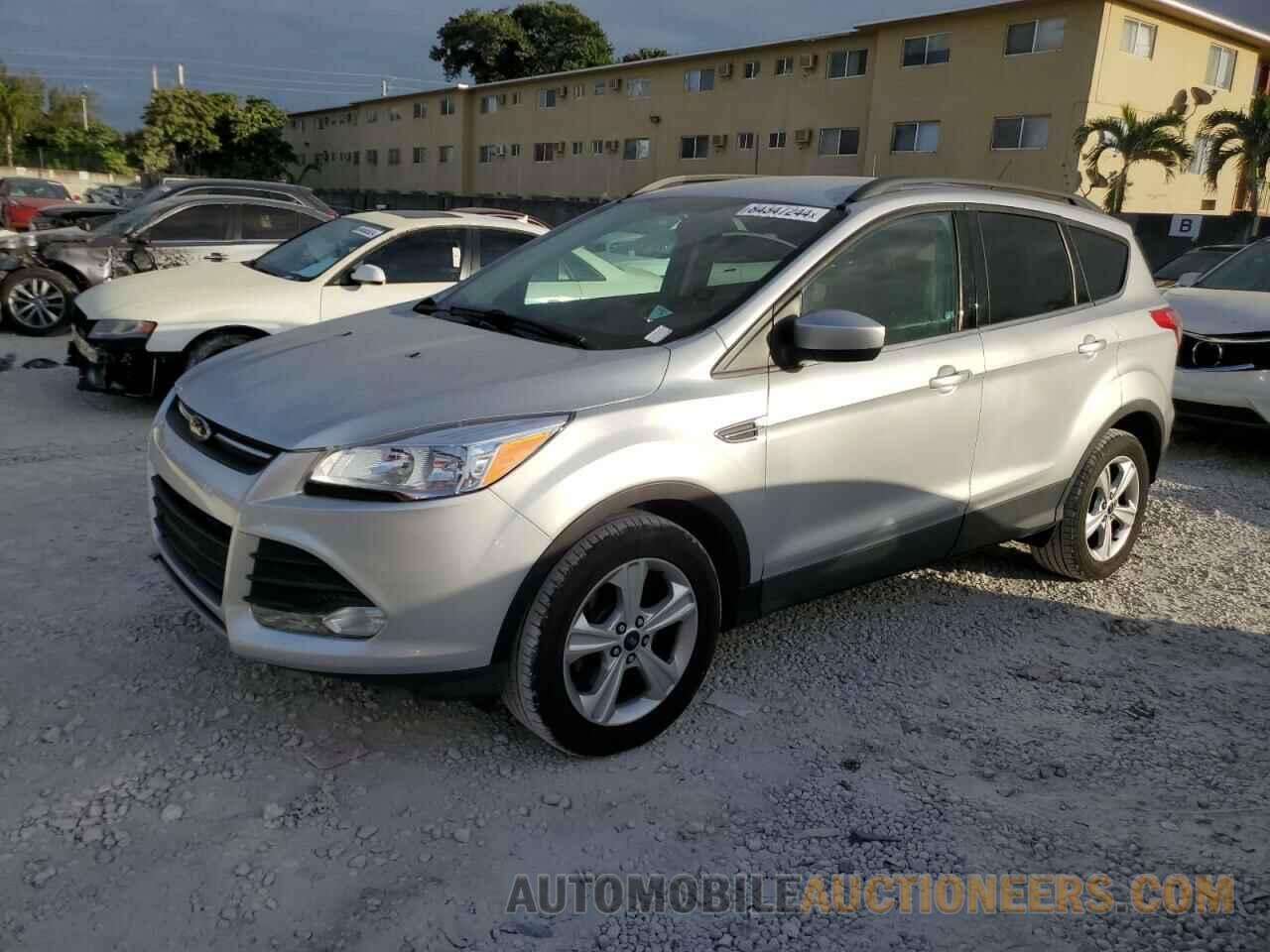 1FMCU9GXXFUB64846 FORD ESCAPE 2015